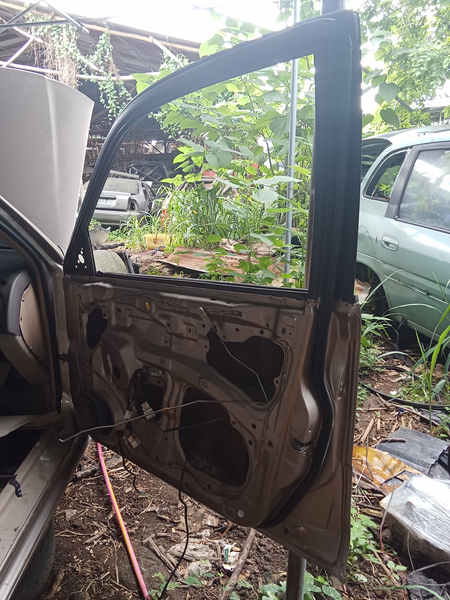 Ford Lynx Bare Door Shell Front Passenger Side GENUINE ORIGINAL SURPLUS