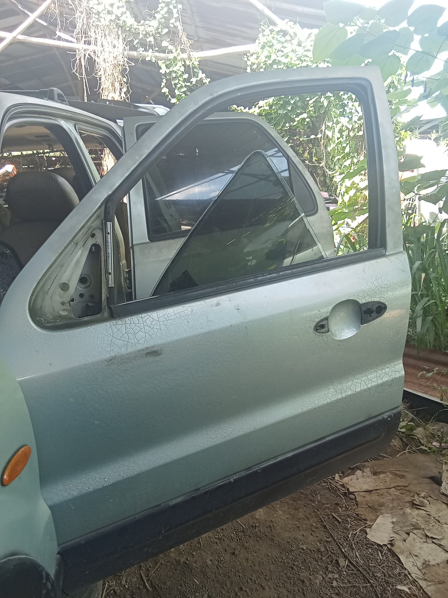 Ford Escape 2.0 Bare Door Shell Front Driver Side GENUINE ORIGINAL SURPLUS