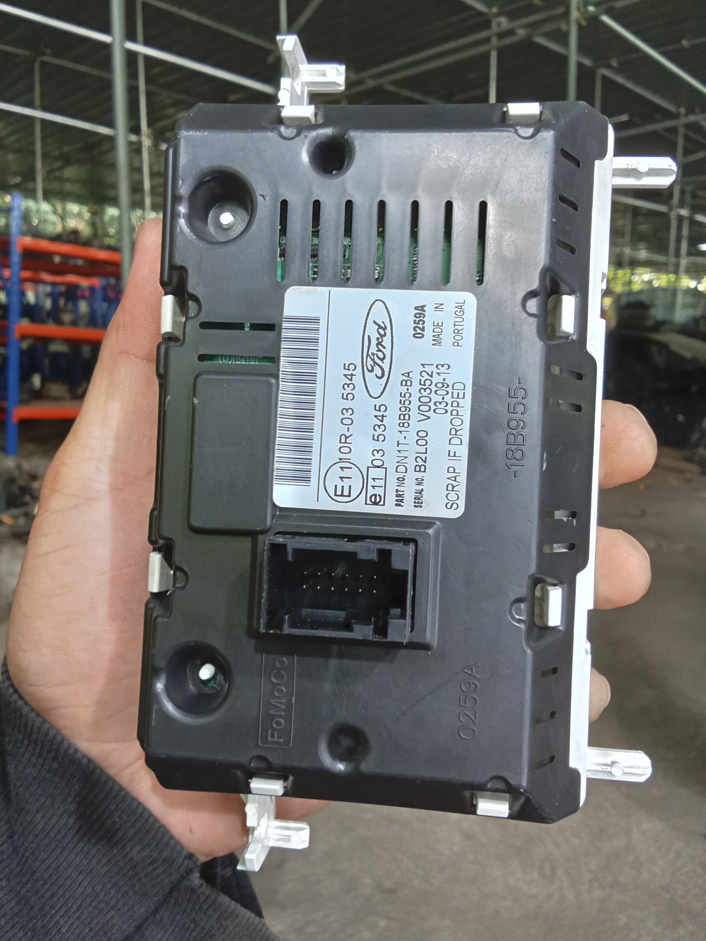 Ford Fiesta 1.0 Ecoboost Digital Clock GENUINE ORIGINAL SURPLUS