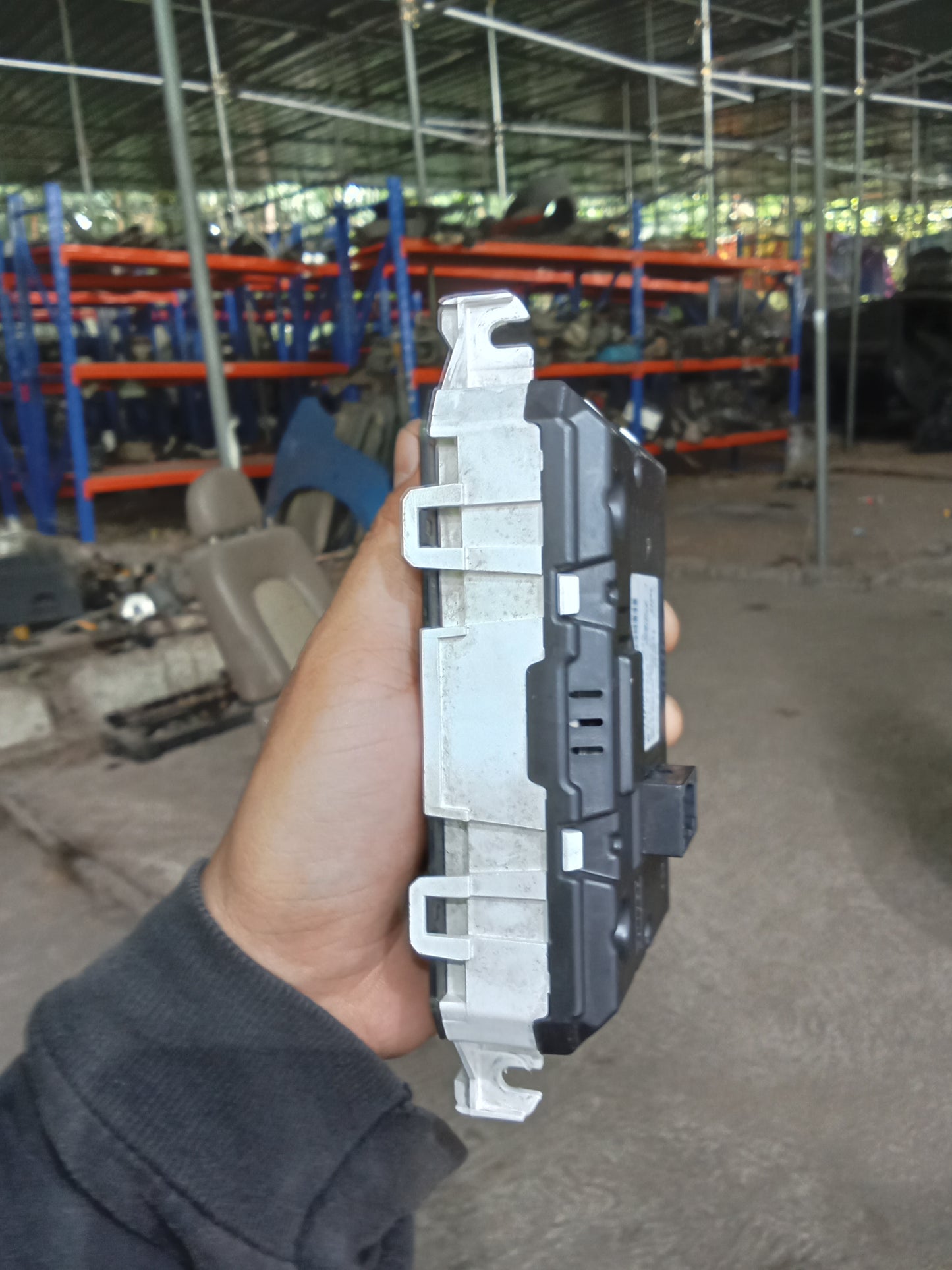 Ford Fiesta 1.0 Ecoboost Digital Clock GENUINE ORIGINAL SURPLUS