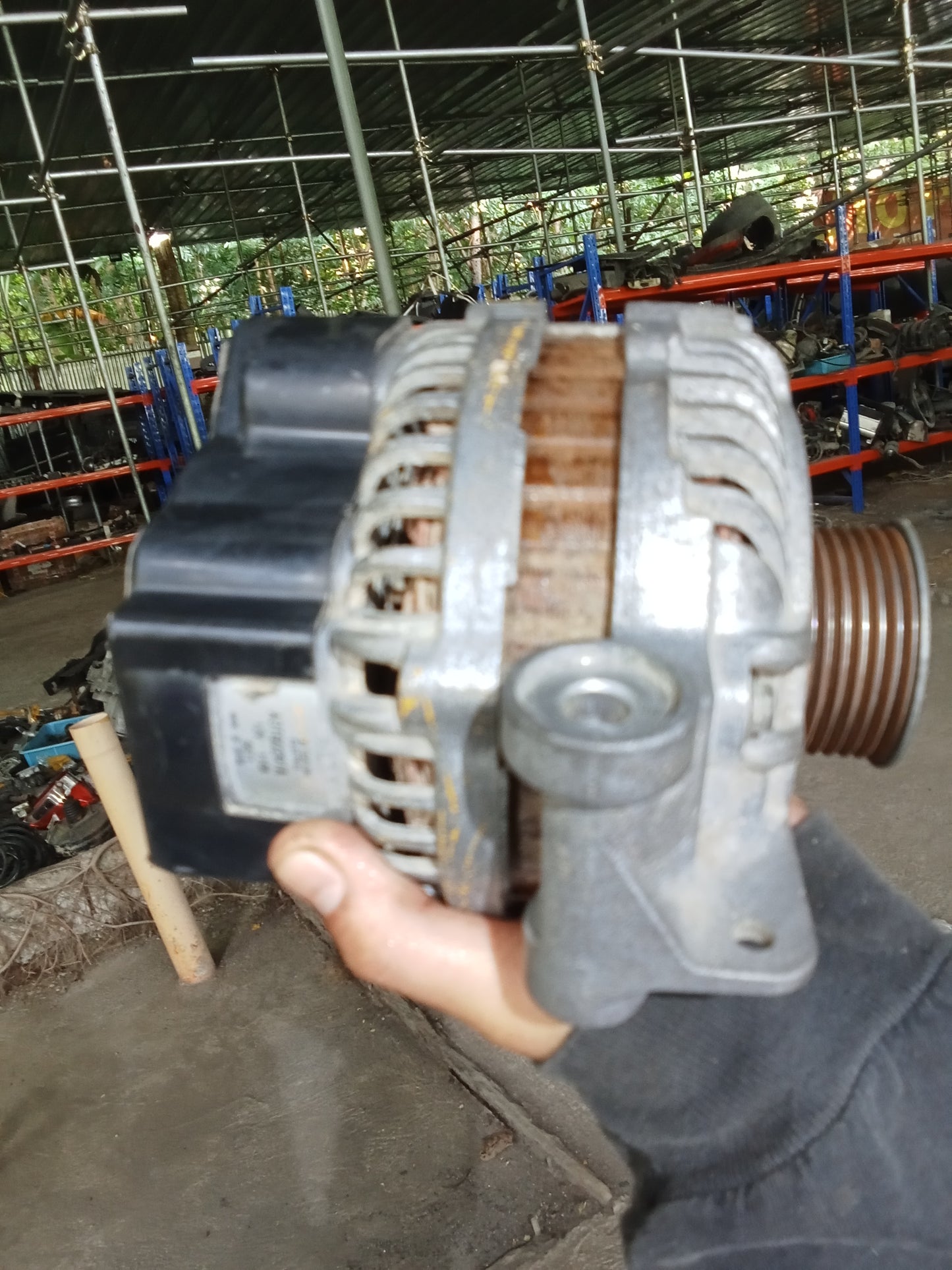 Mazda Tribute 2.3 Alternator GENUINE ORIGINAL SURPLUS