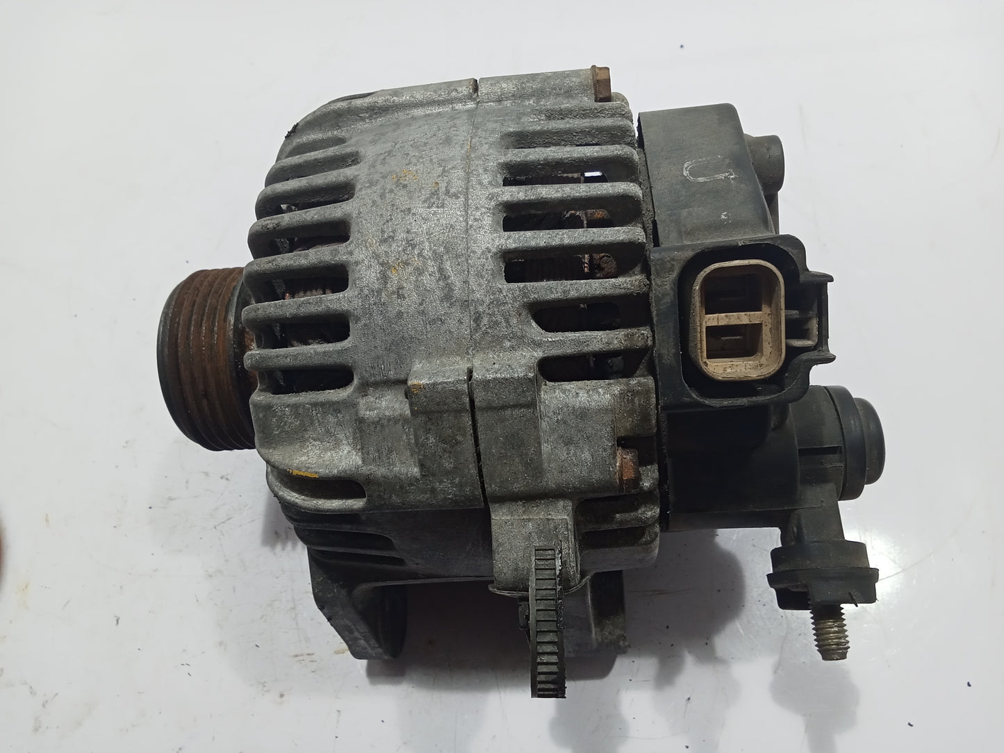 Nissan Almera Alternator GENUINE ORIGINAL SURPLUS