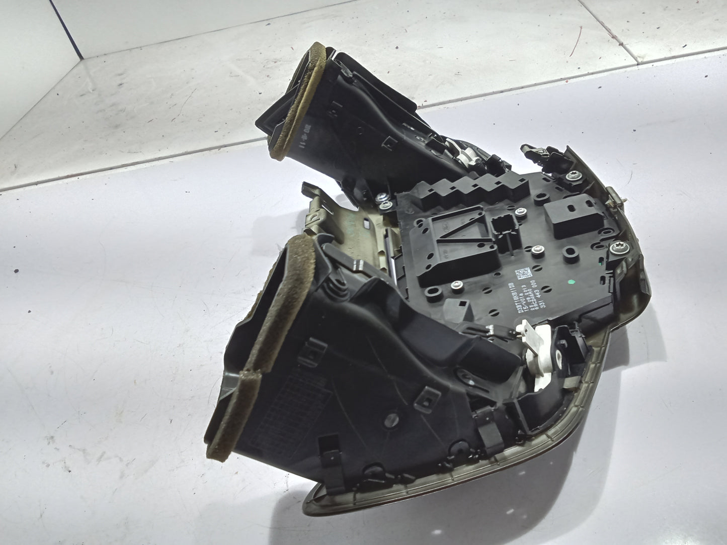 Ford Fiesta 1.0 Ecoboost Center Console GENUINE ORIGINAL SURPLUS