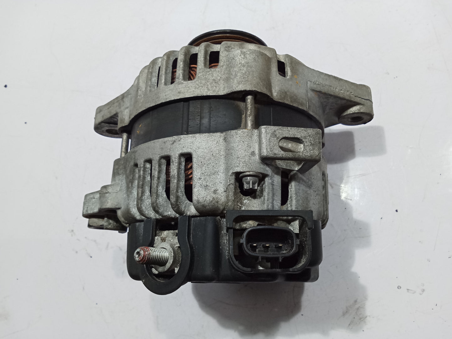 Hyundai Accent Gas 2015 Alternator GENUINE ORIGINAL SURPLUS