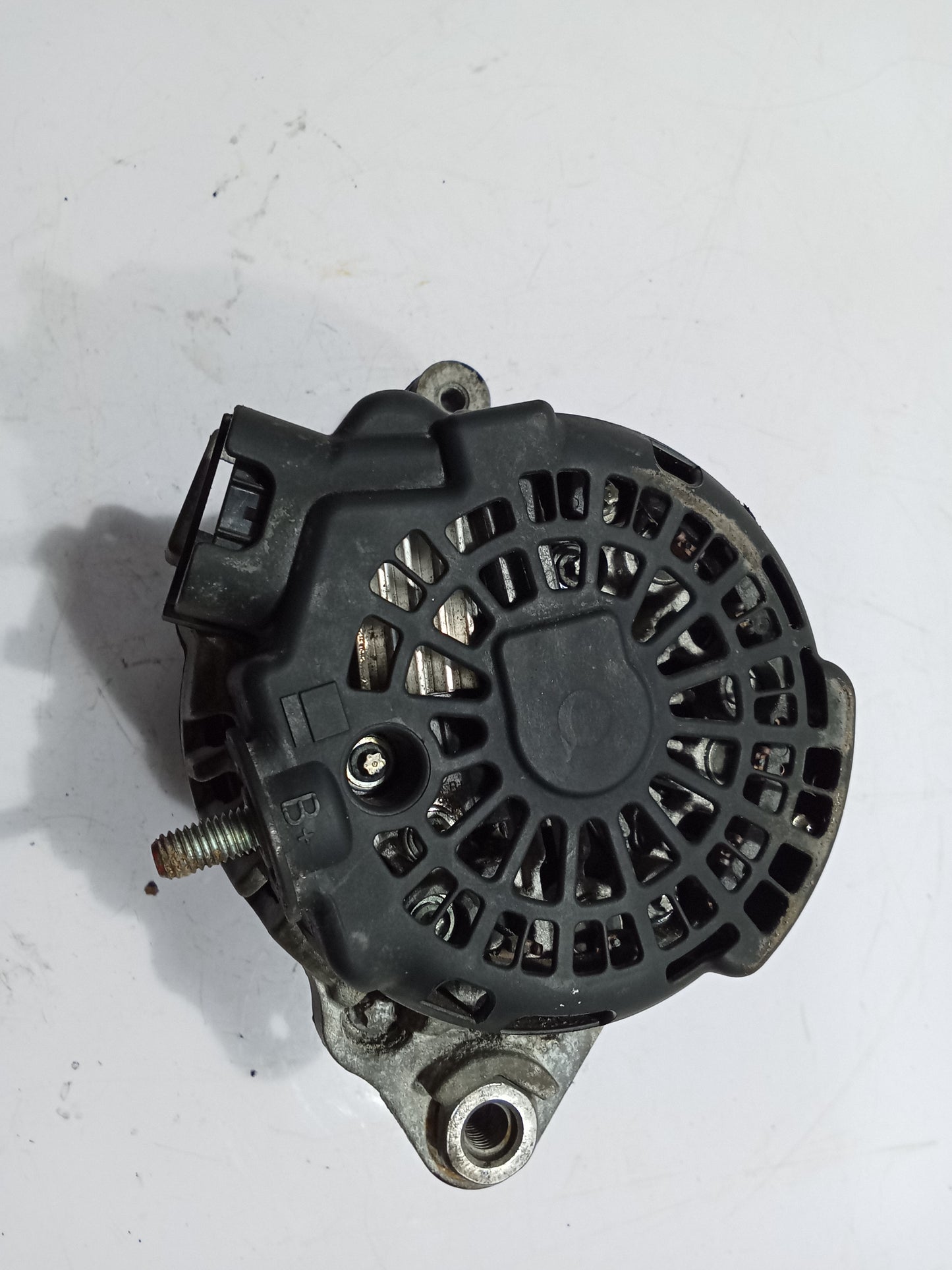 Hyundai Accent Gas 2015 Alternator GENUINE ORIGINAL SURPLUS
