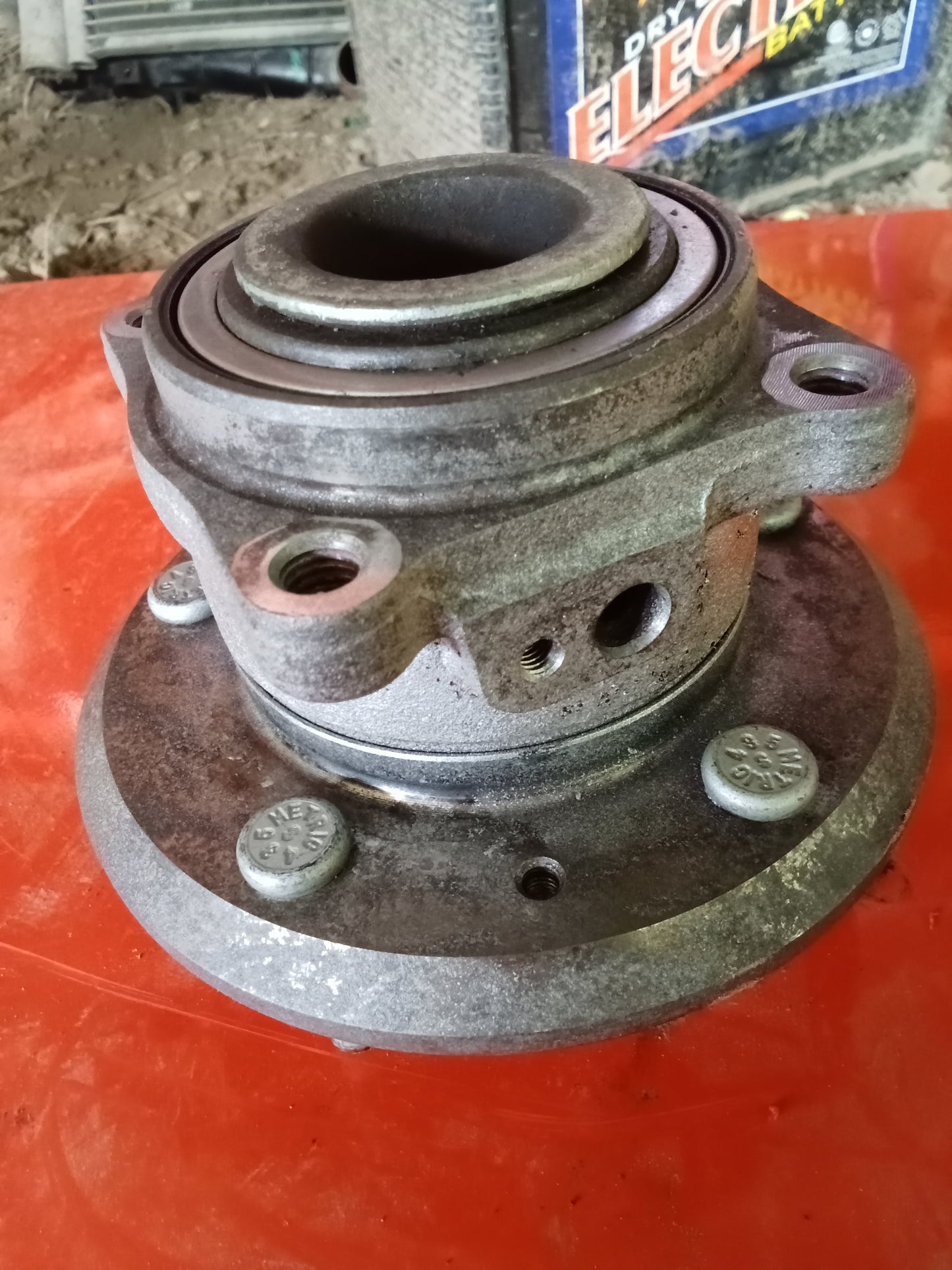 Wheel Hub D/S | Chevrolet Captiva