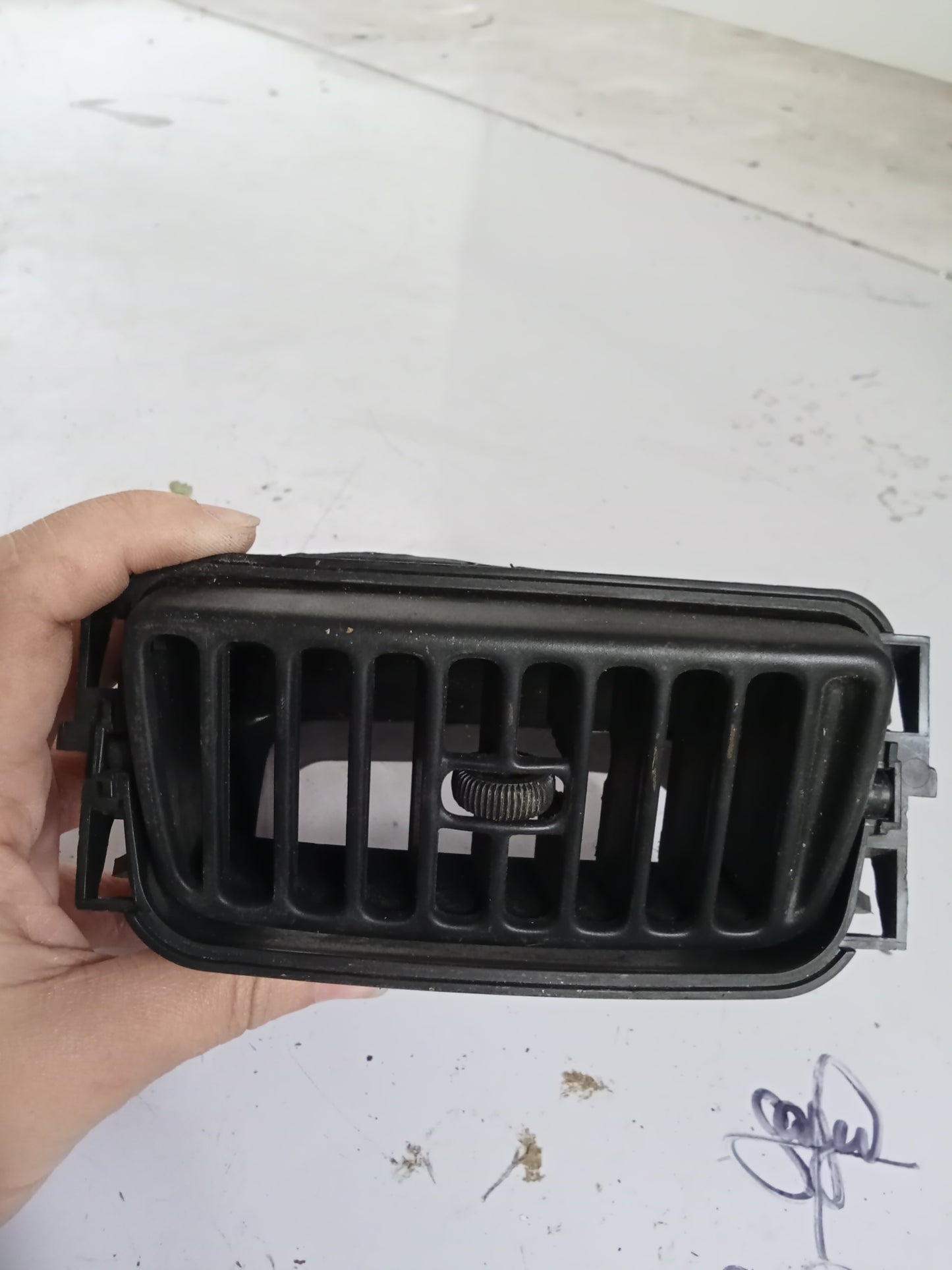 Aircon Vent L/S | Ford Escape