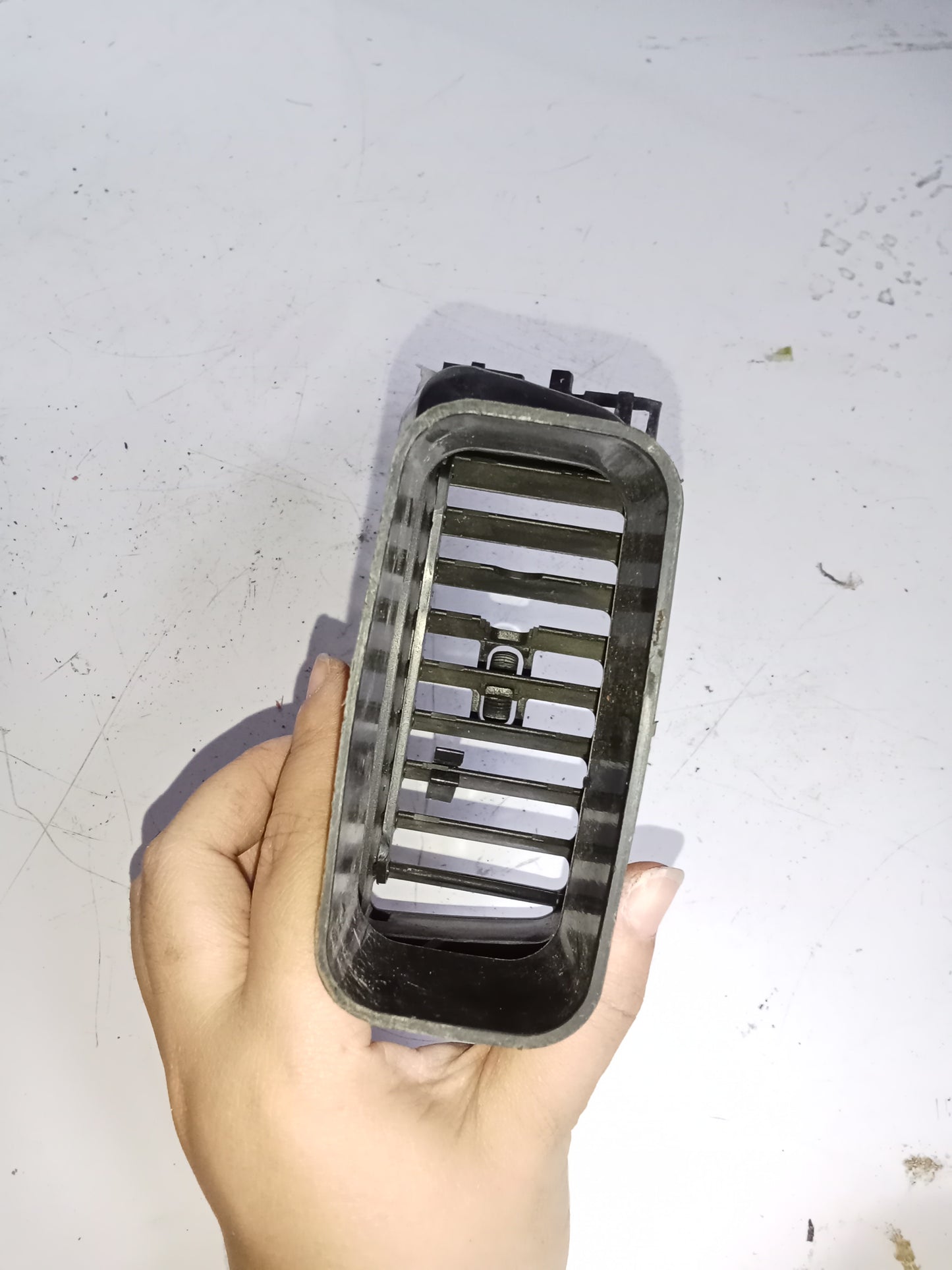 Aircon Vent D/S  | Ford Escape