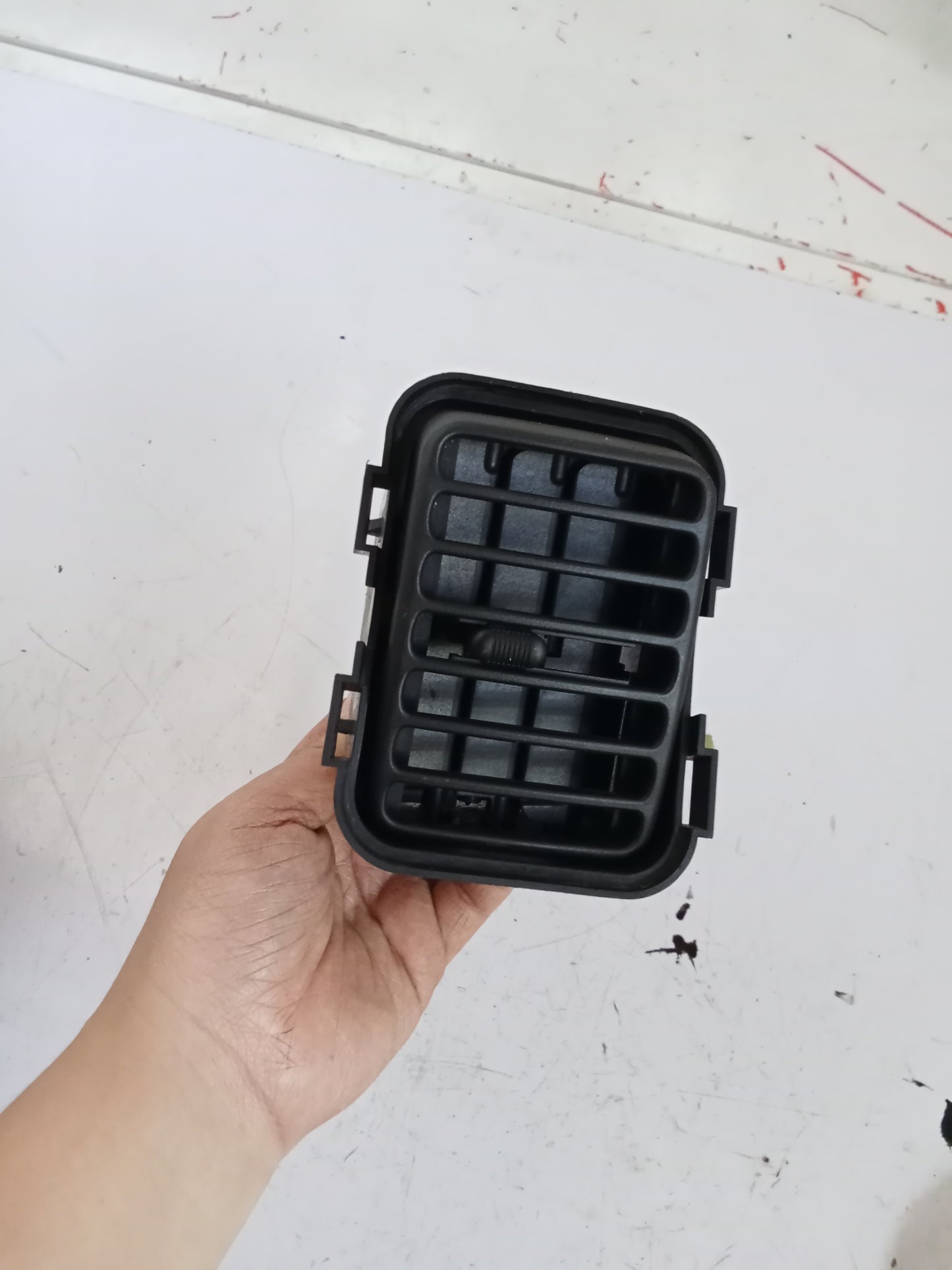 Aircon Vent L/S |  Ford Escape 2.3