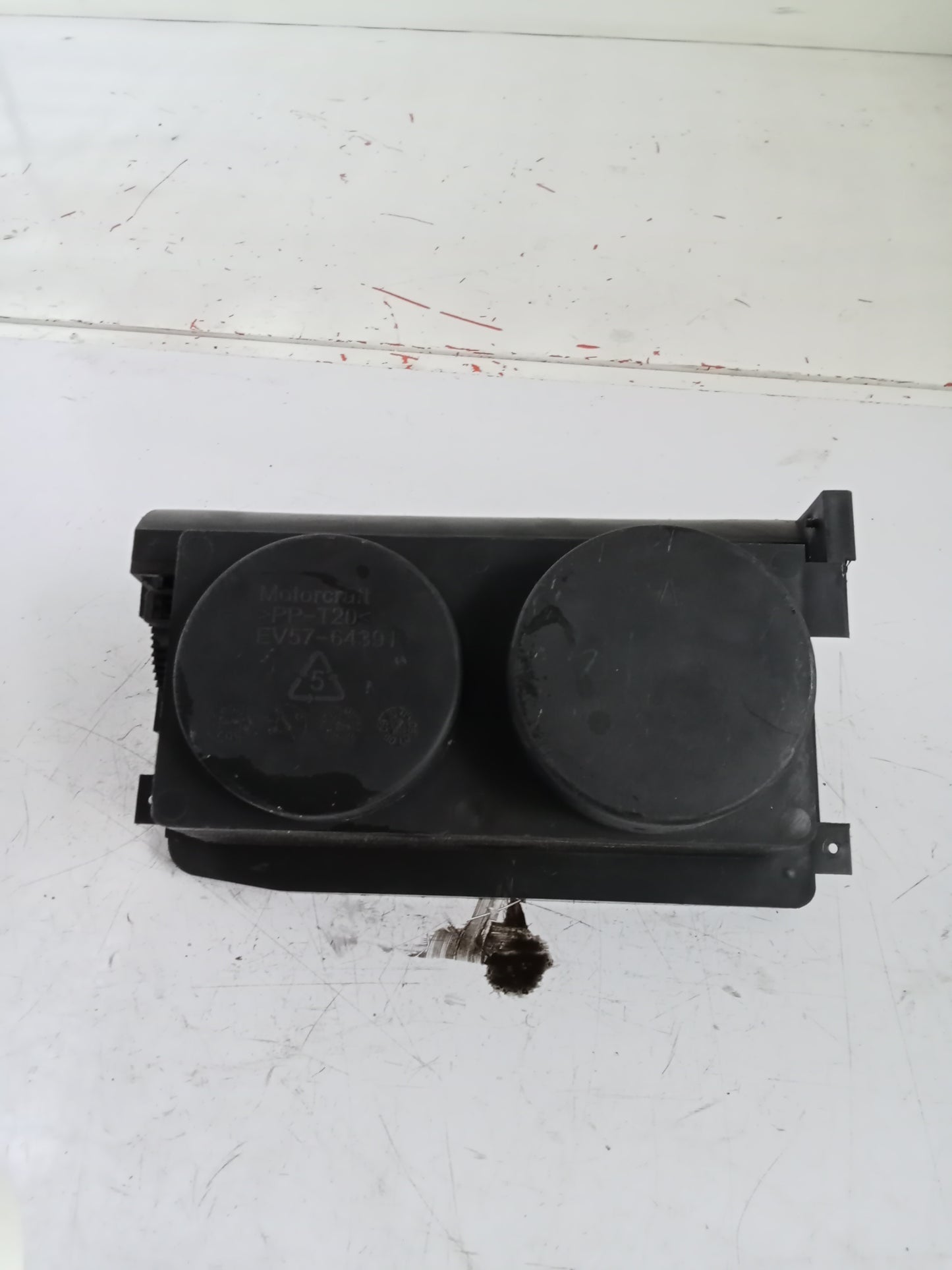 Cup Holder | Ford Escape 2.0