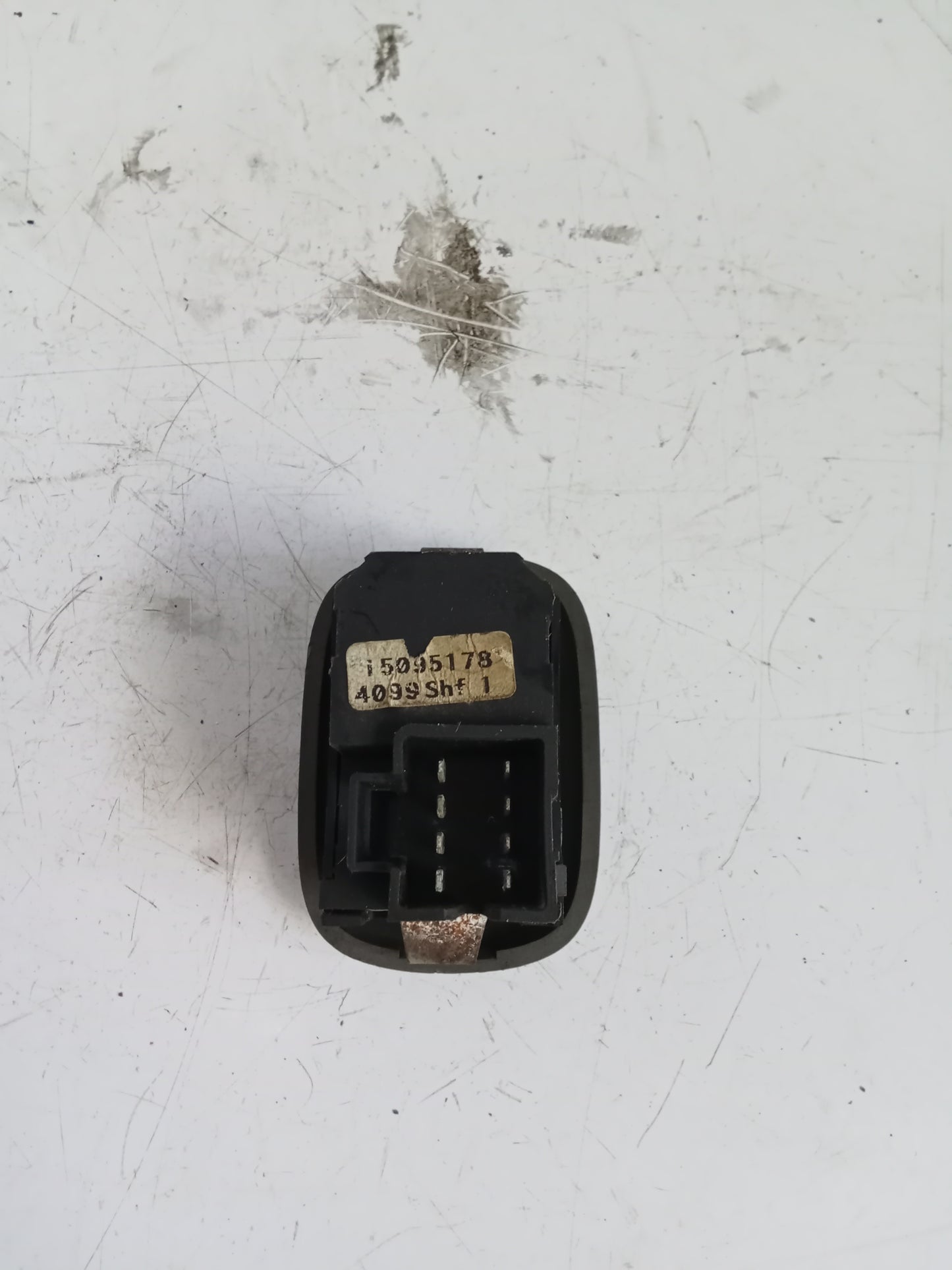 Window Switch Rear D/S | Chevrolet Trailblazer