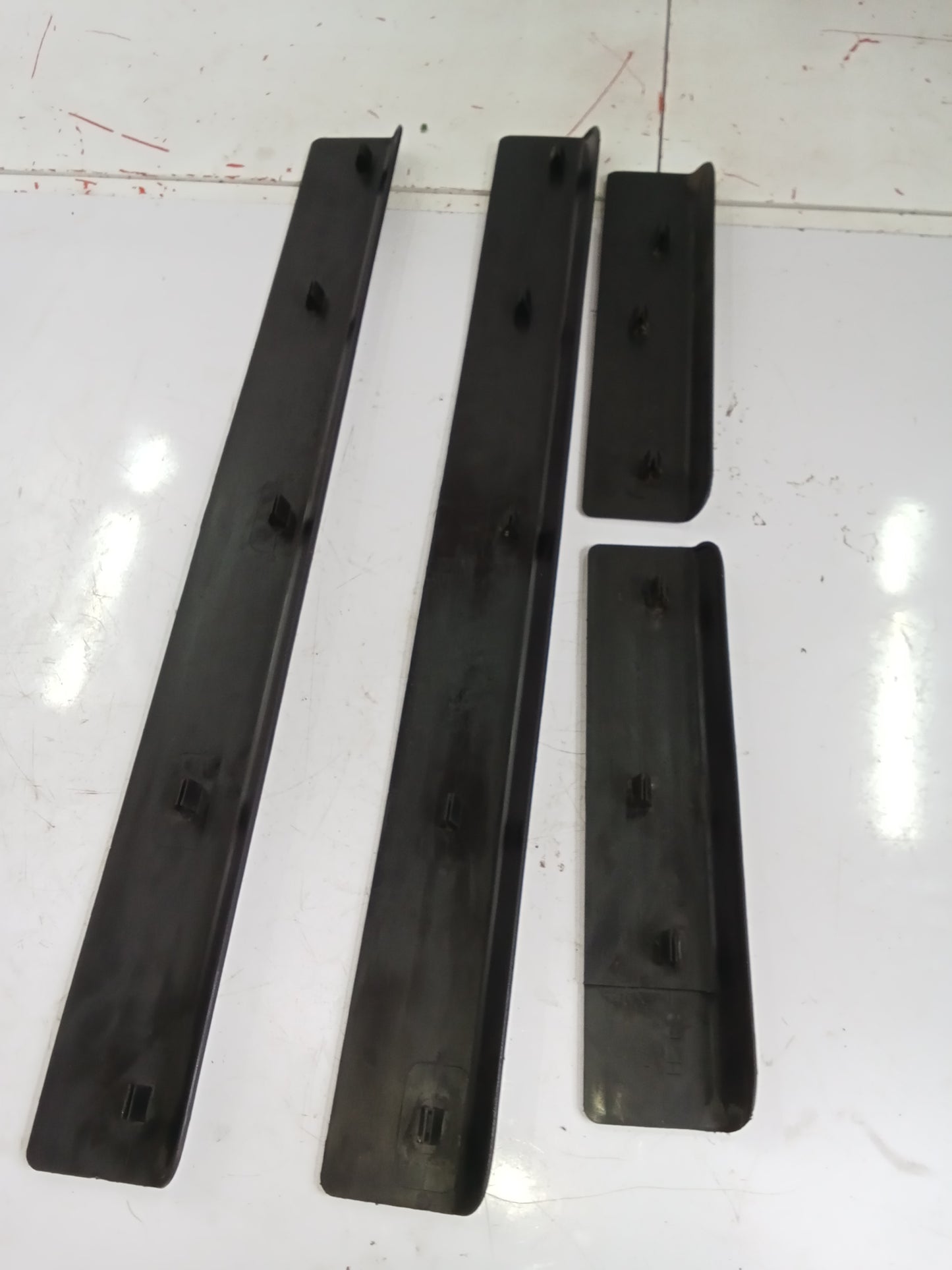 Pair Step Floor Scuff Plate | Ford Explorer