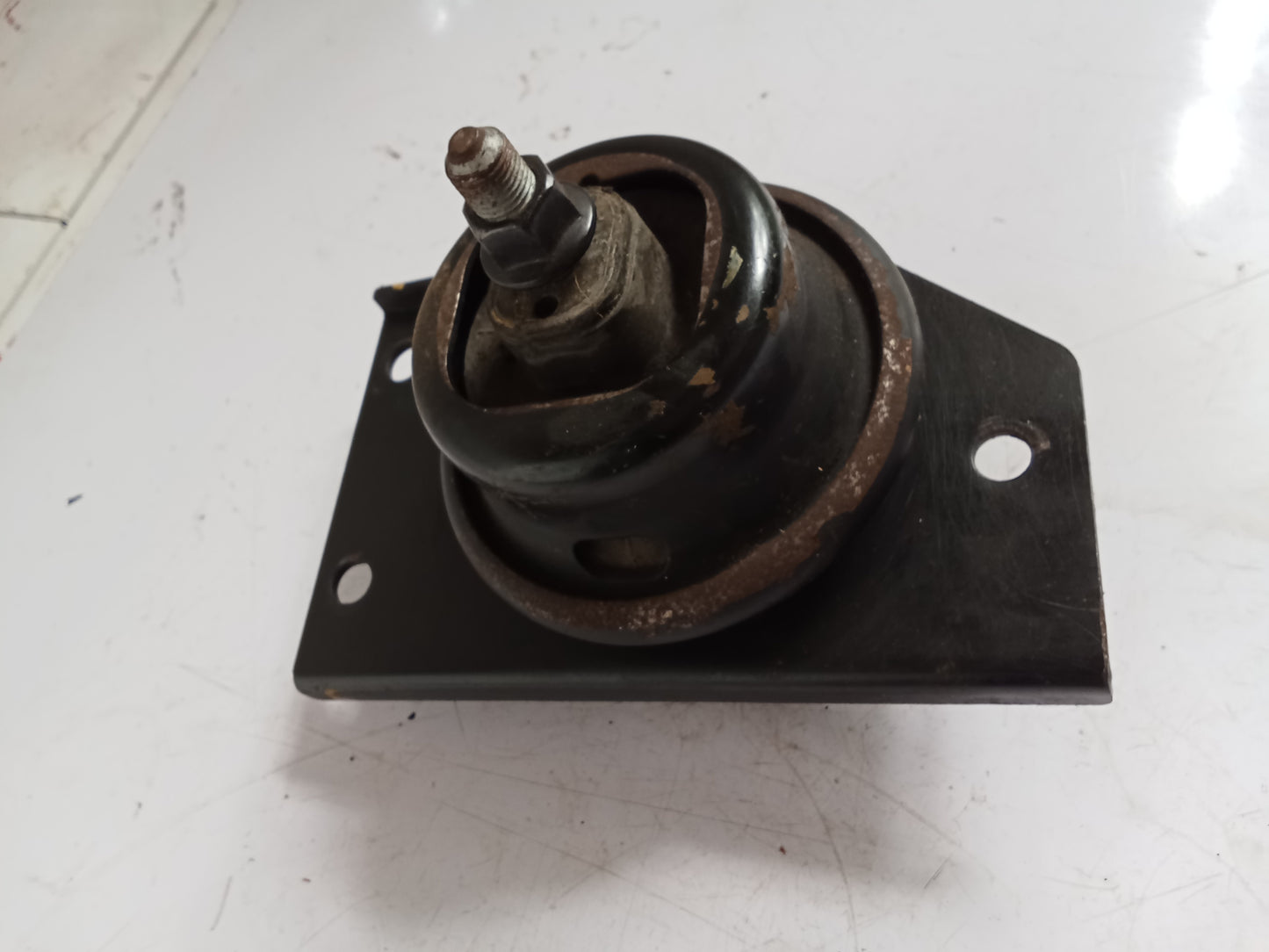 Engine Support | Ford Escape 2.3