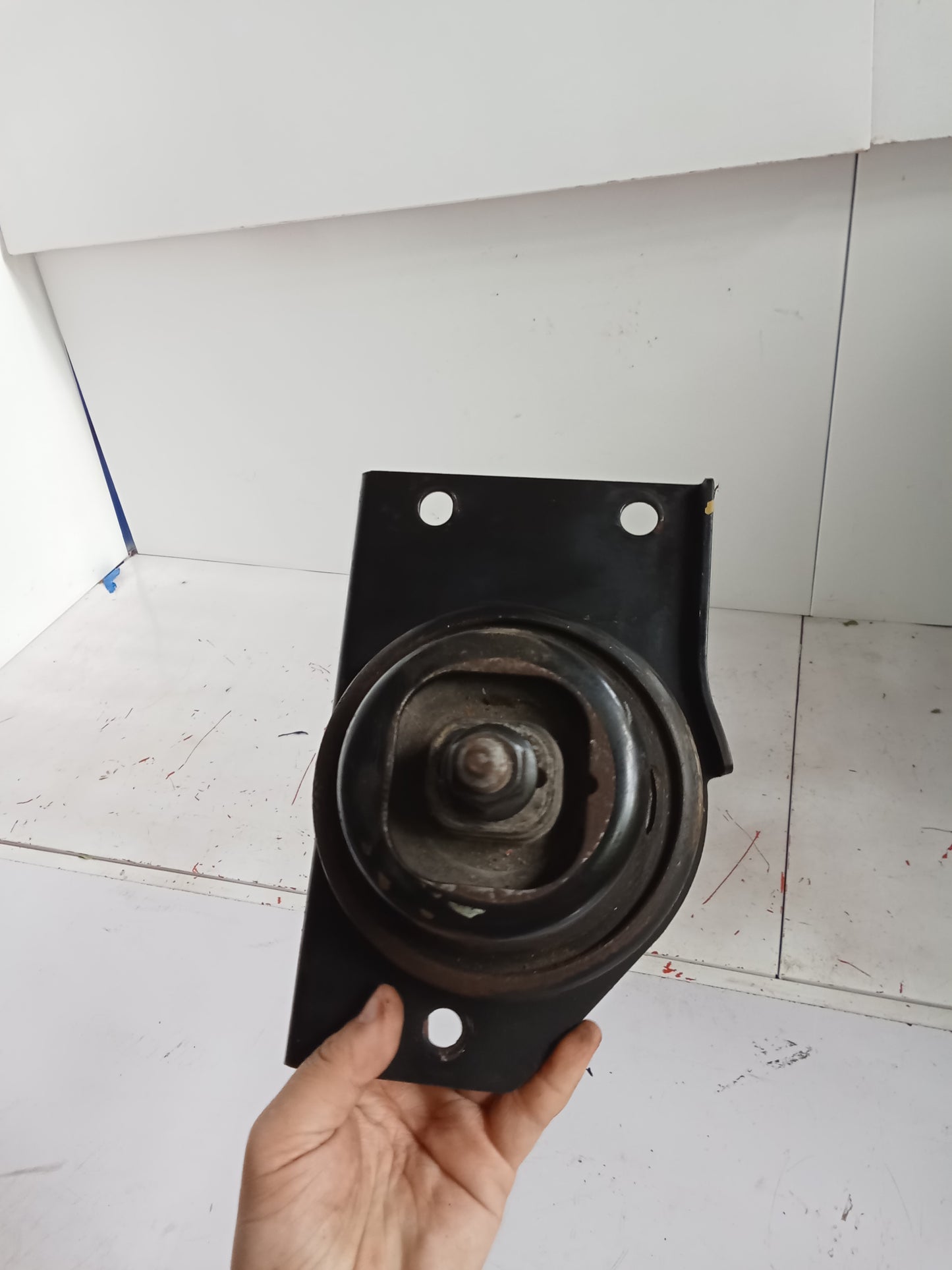 Engine Support | Ford Escape 2.3