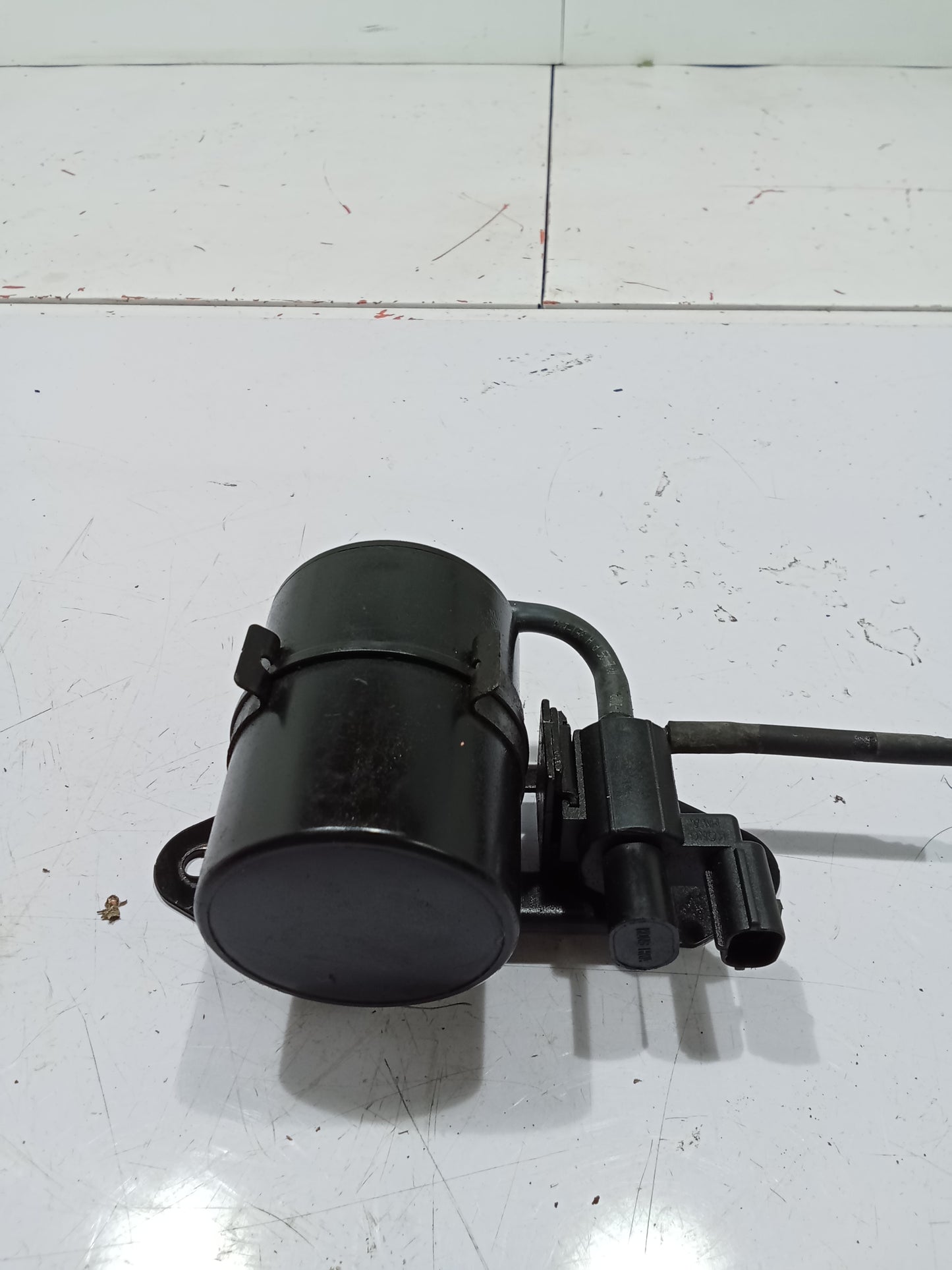 Canister | Ford Escape 2.3