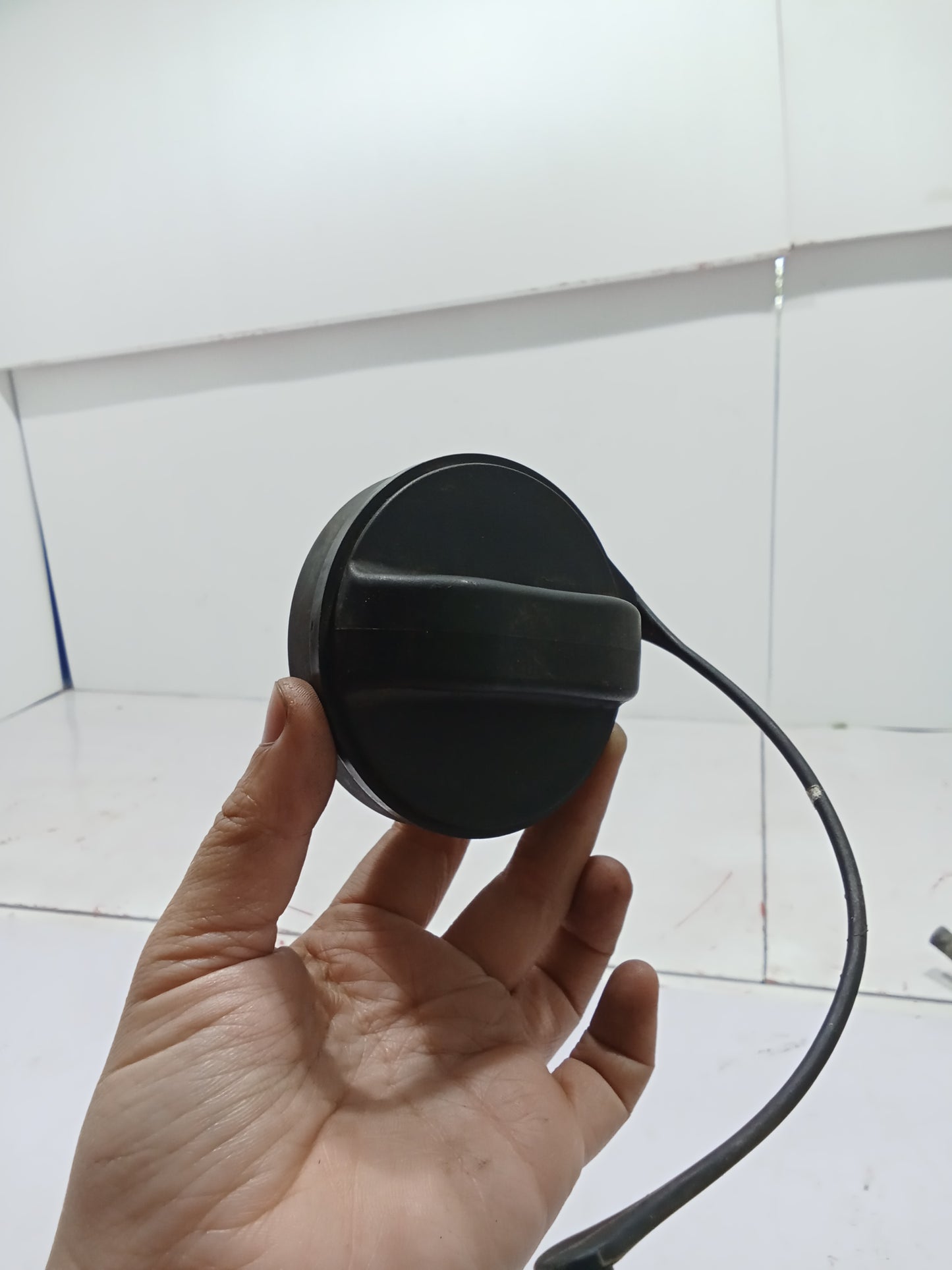 Outer Gas Tank Cover | Hyundai Reina