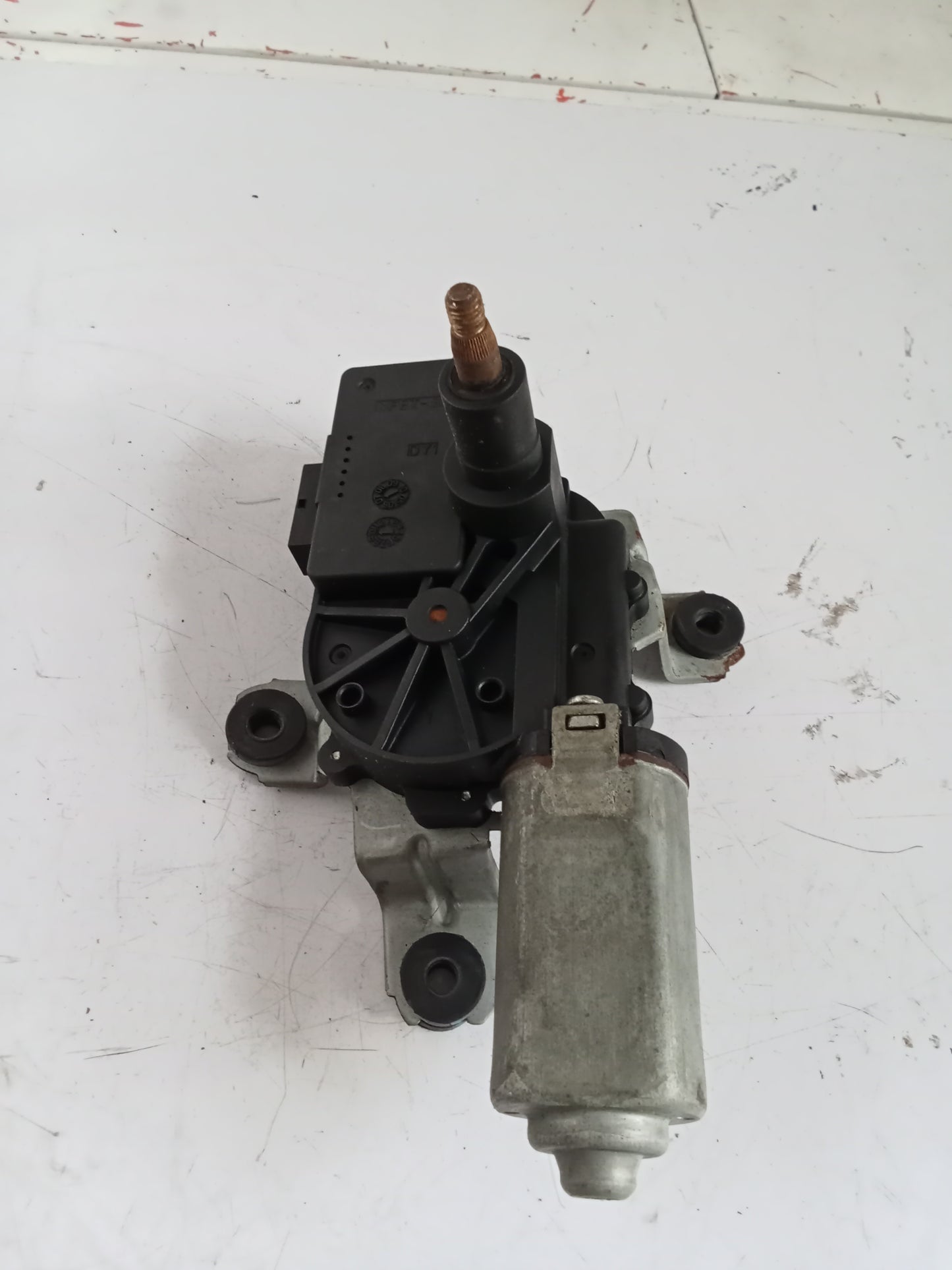 Rear Wiper Motor | Chevrolet Captiva CRDI