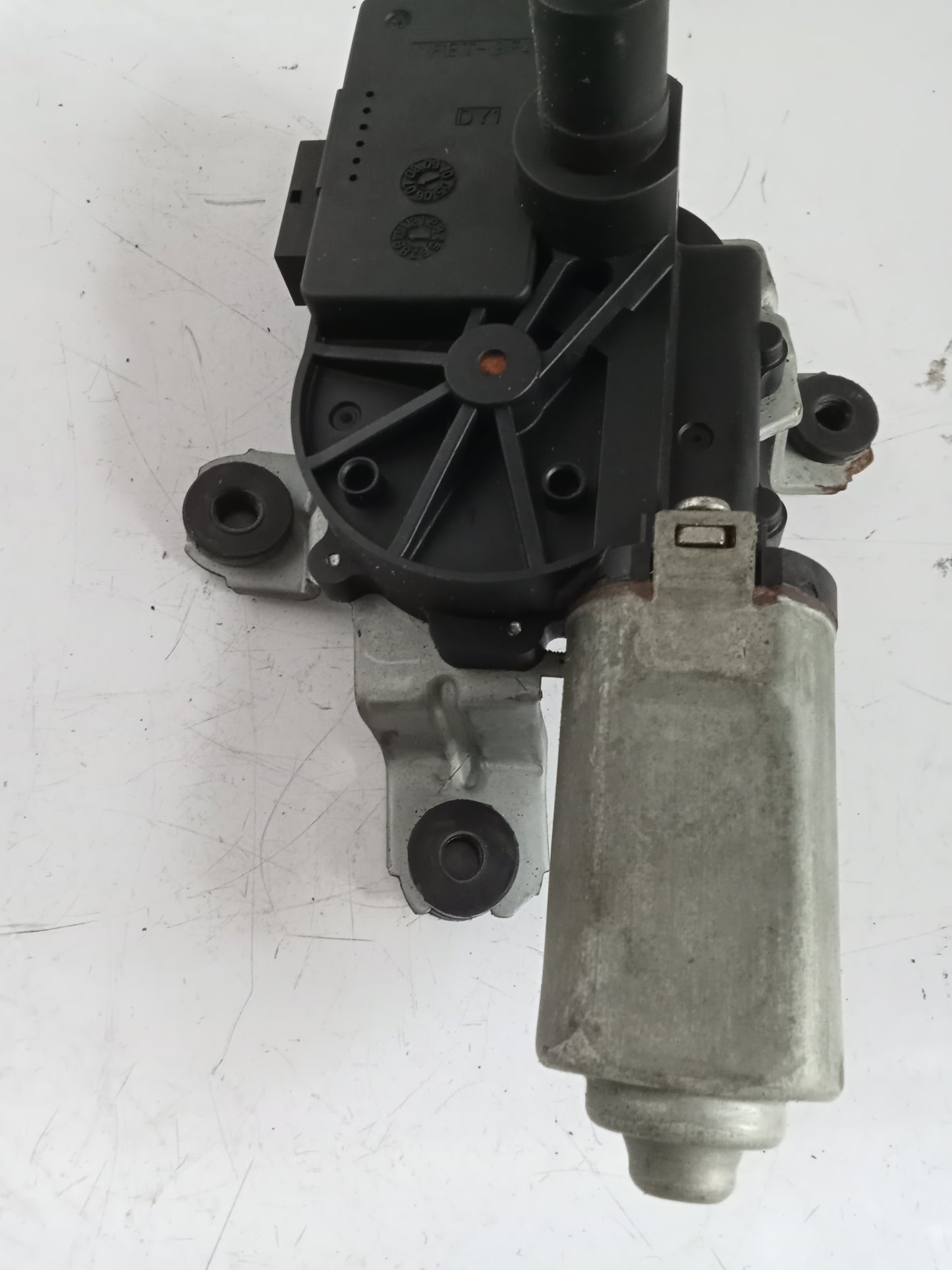 Rear Wiper Motor | Chevrolet Captiva CRDI