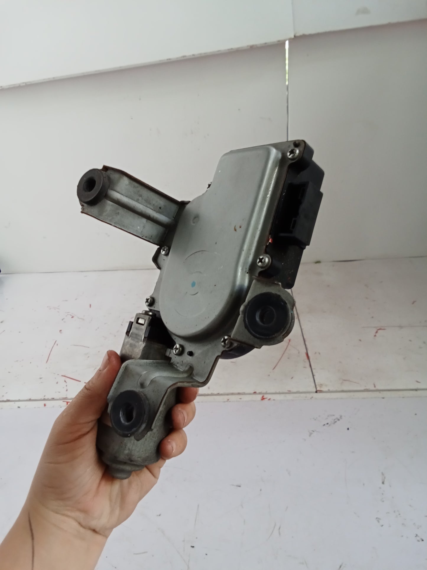 Rear Wiper Motor | Chevrolet Captiva CRDI