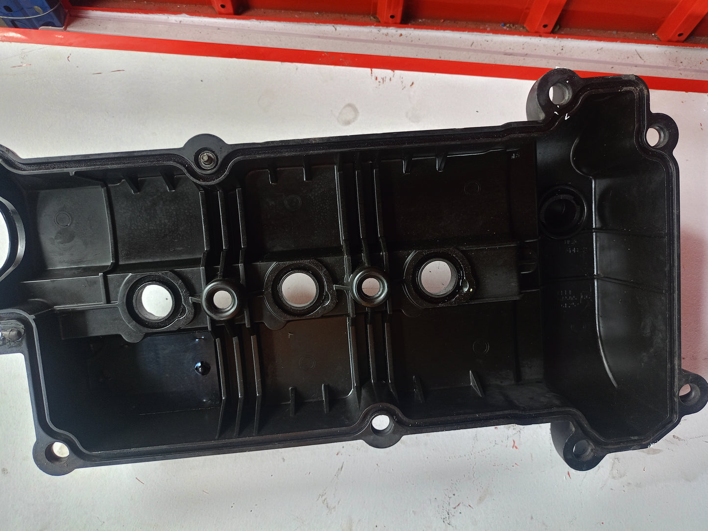 Valve Cover | Ford Escape 3.0