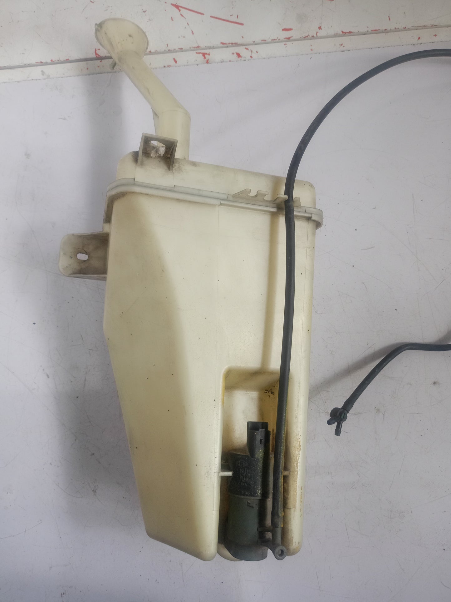 Washer Tank | Nissan Almera