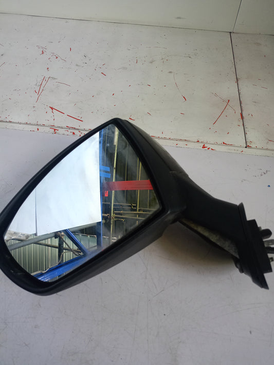 DS Side Mirror | Ford Ecosports