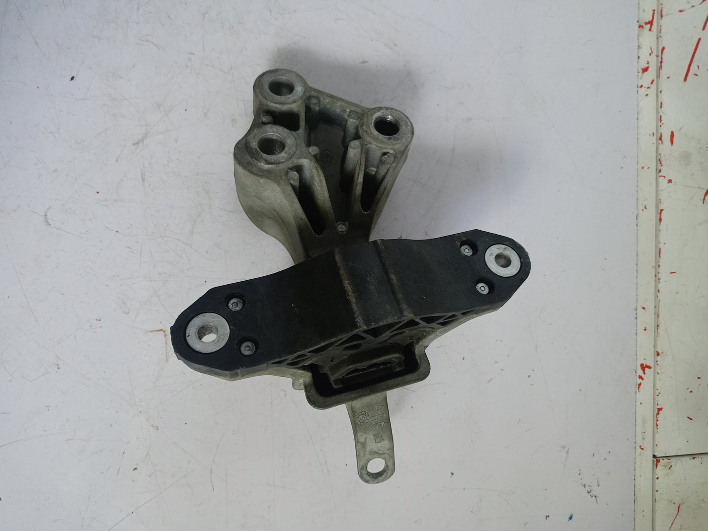 Engine Support | Chevrolet Cruze