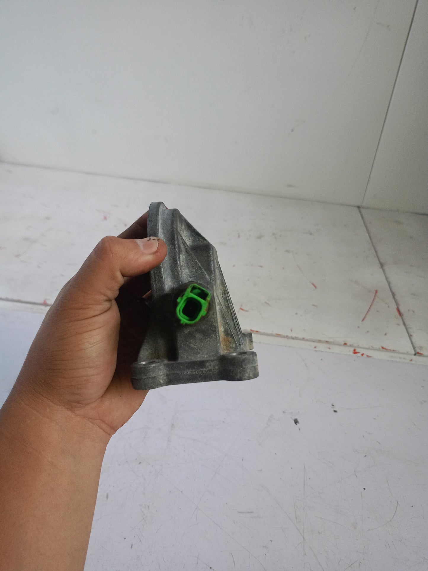 Oil Filter Mounting | Ford Focus 2.0