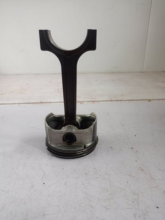 Piston | Ford Escape 2.3