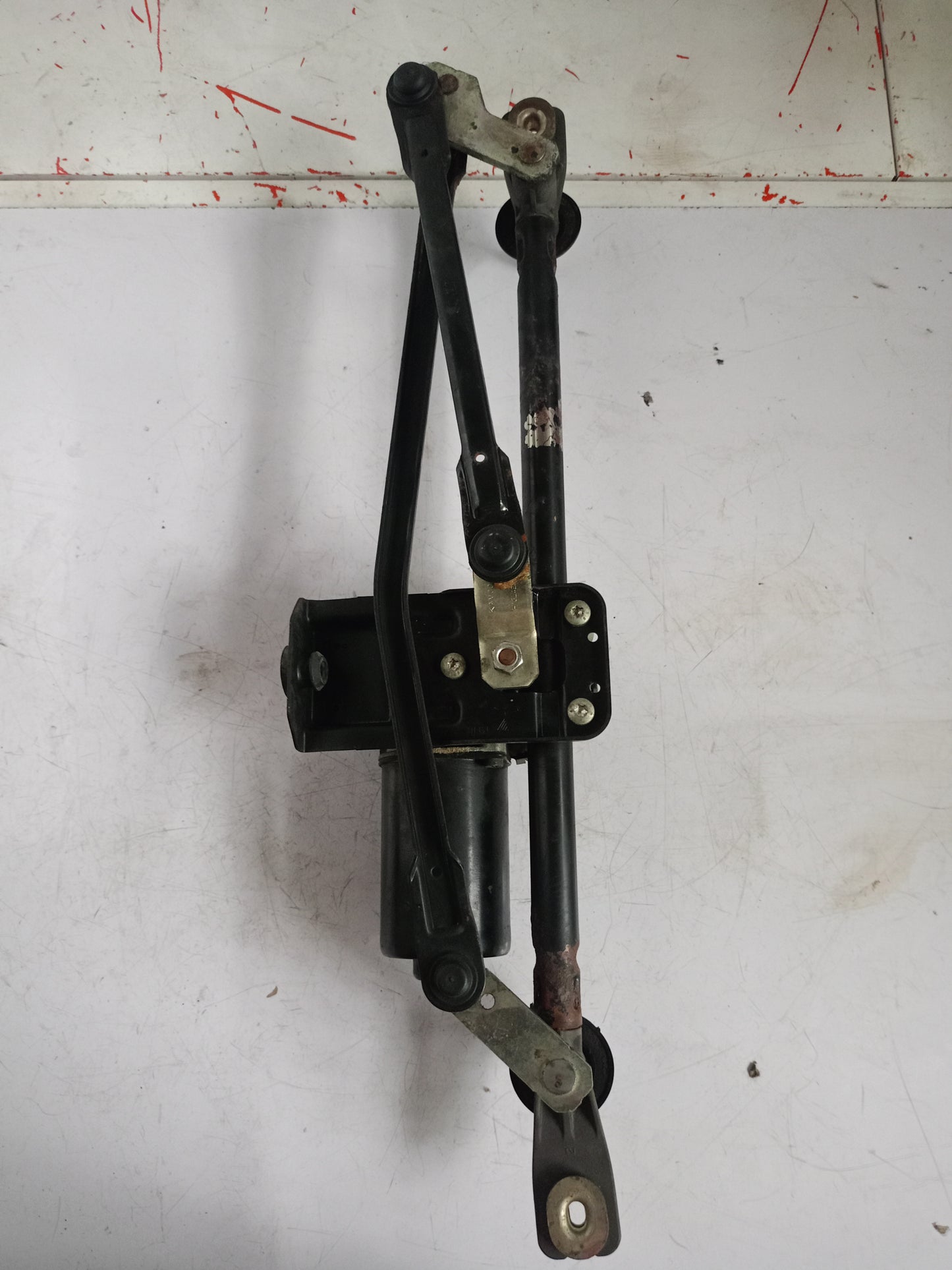 Wiper Linkage | Hyundai Tucson CRDI