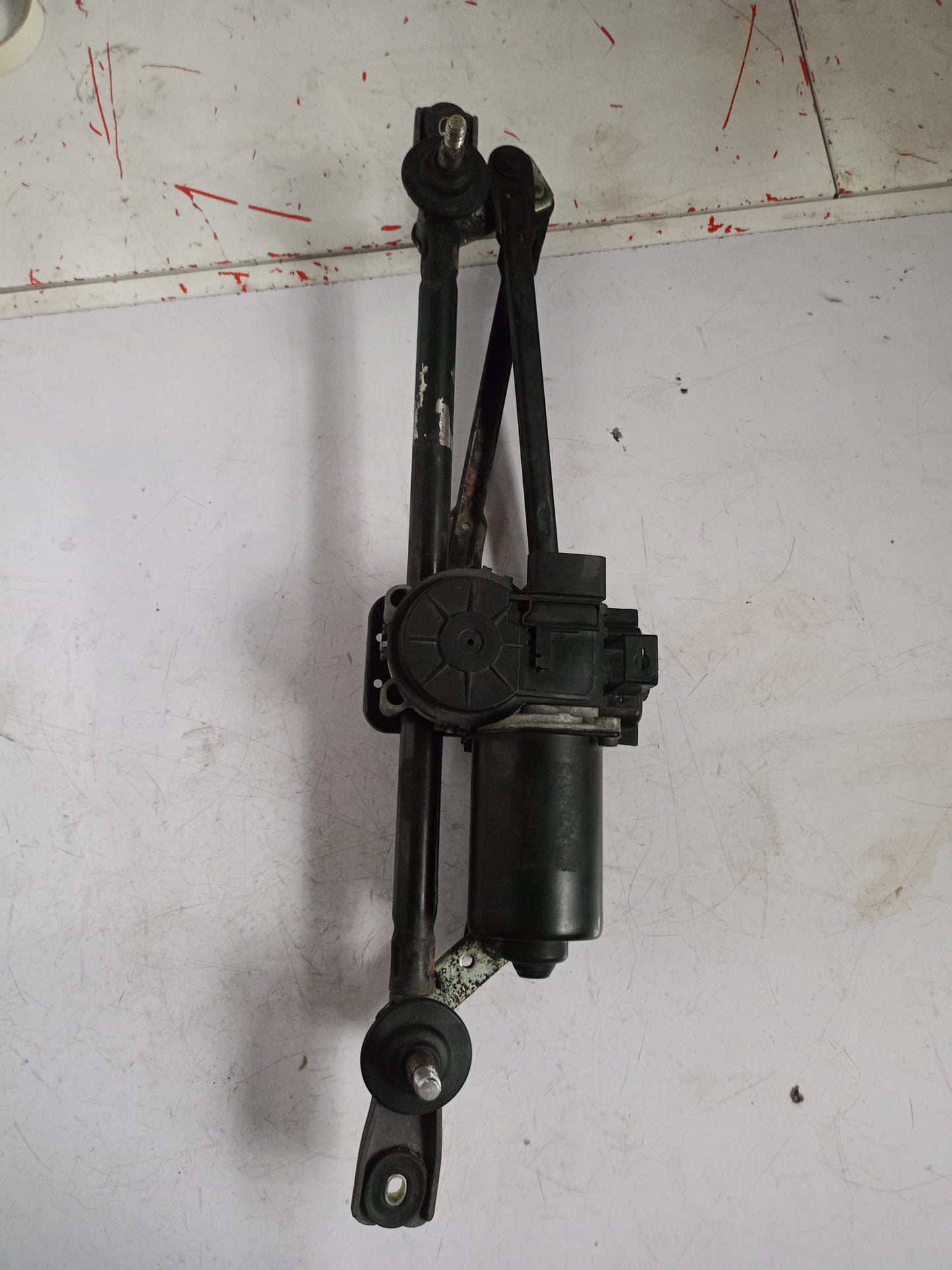 Wiper Linkage | Hyundai Tucson CRDI