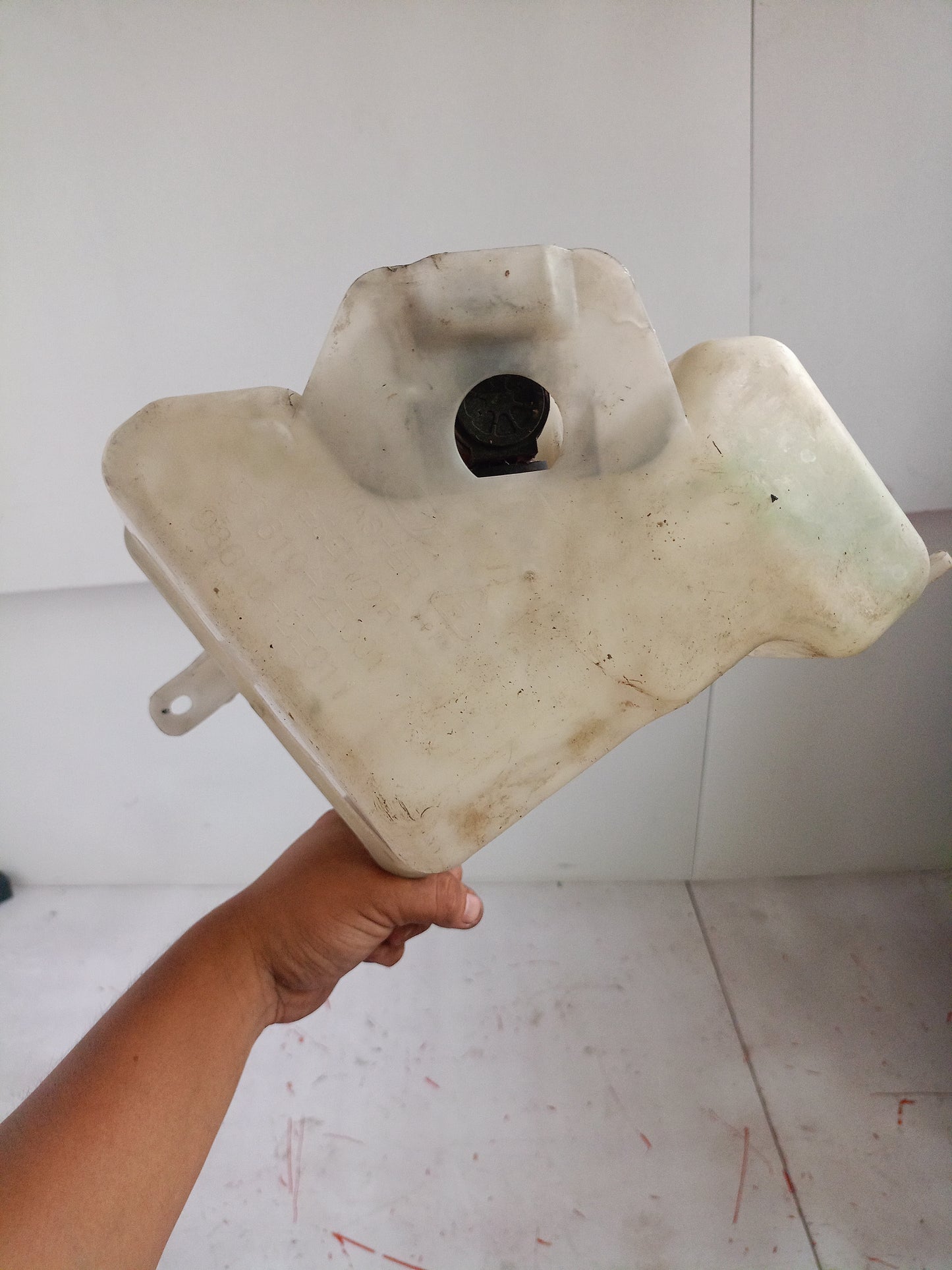 Washer Tank | Hyundai Tucson CRDI