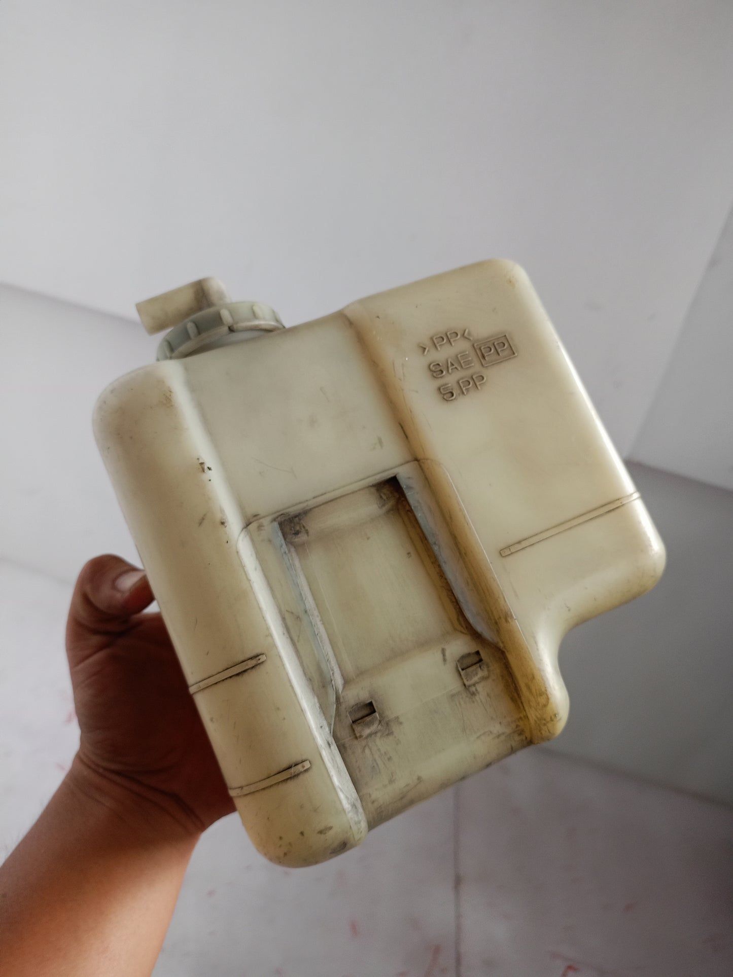 Coolant Tank | Pajero