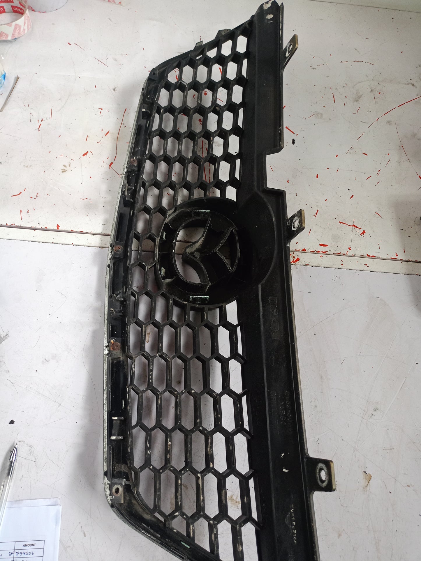 Front Grille | Mazda Tribute 2.3