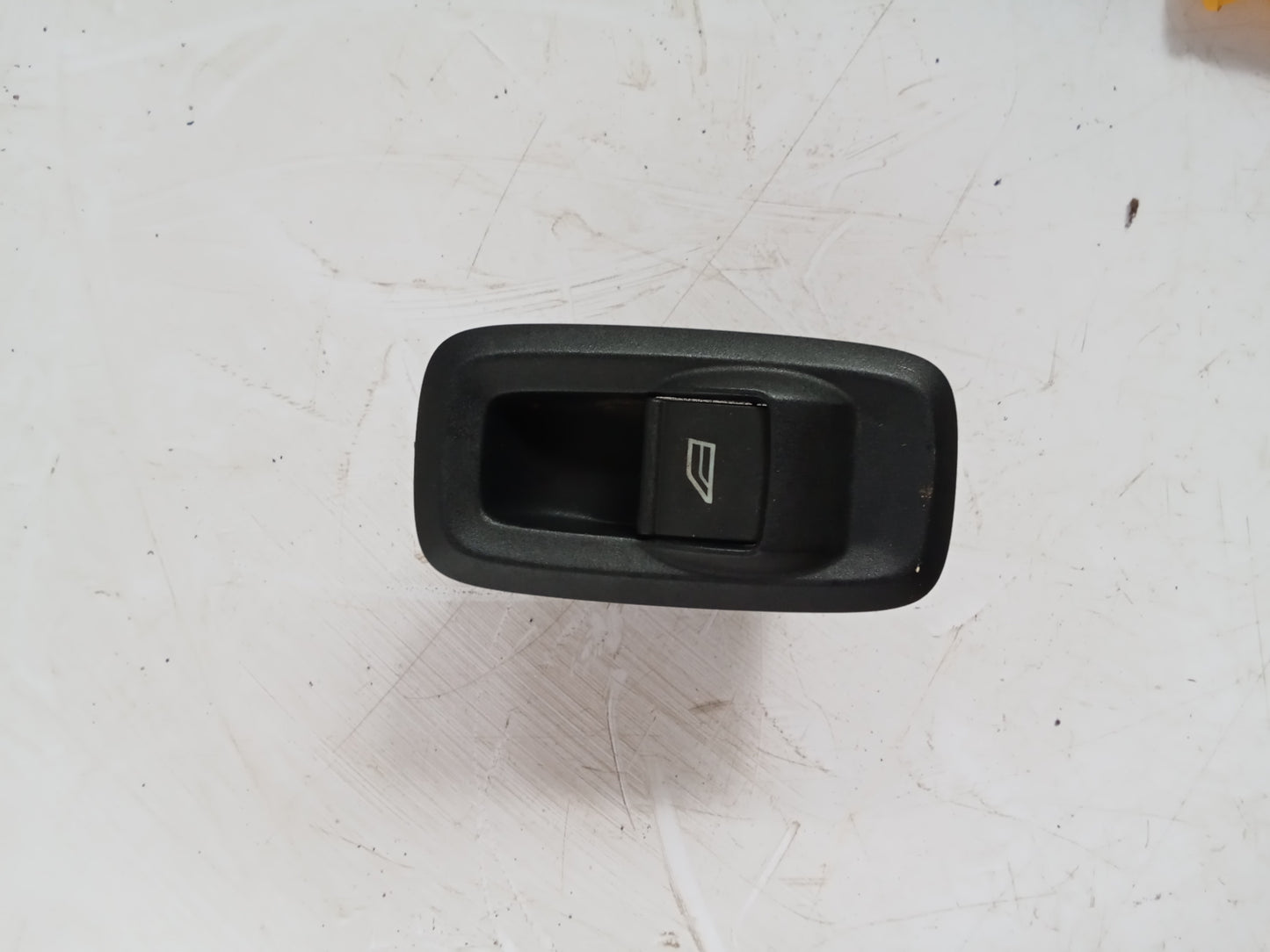 R/D/S Window Switch | Ford EcoSport