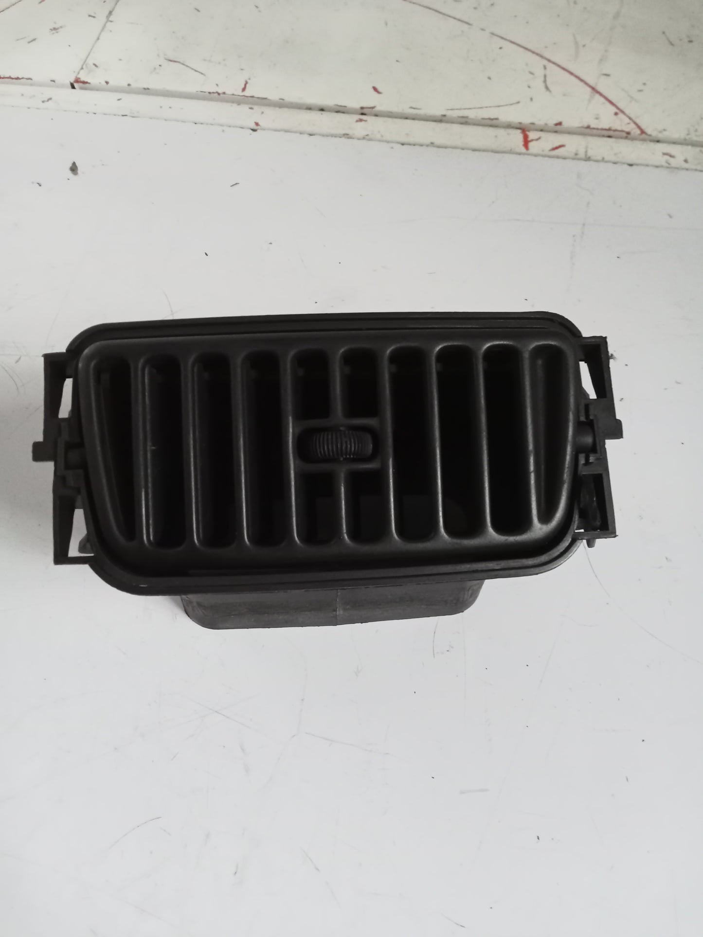 R/D/S AC Vent | Mazda Tribute
