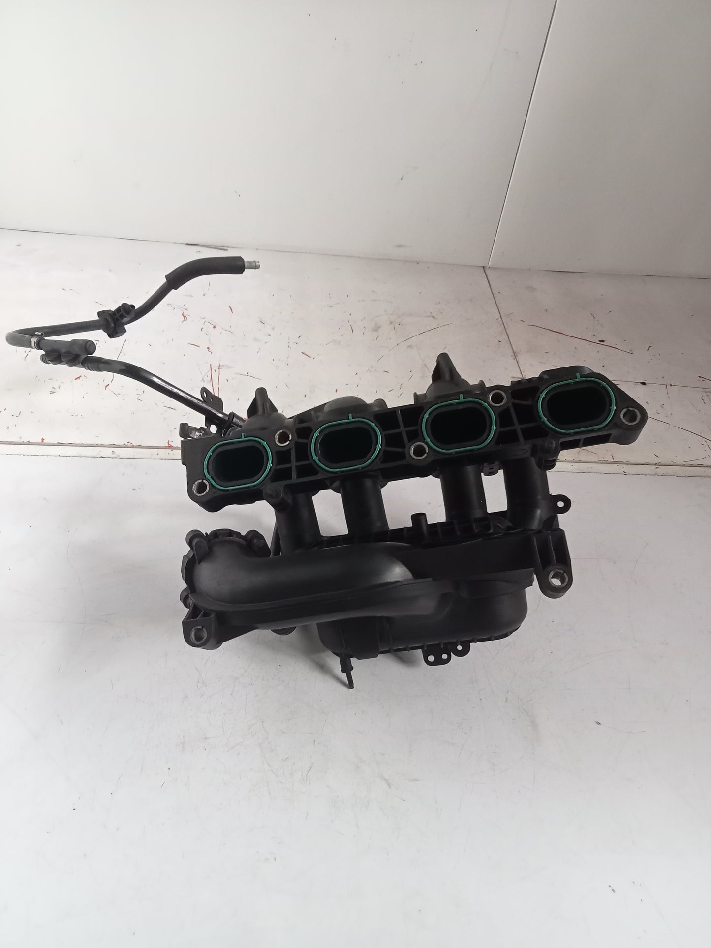 Intake manifold | Ford Fiesta 1.5