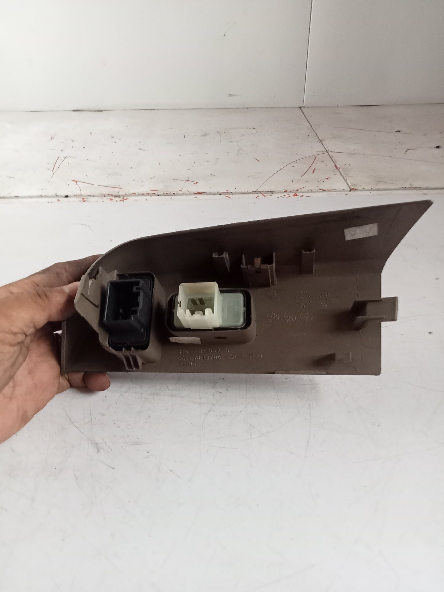 PASSENGER SIDE WINDOW SWITCH |  EXPLORER SPORTRACK