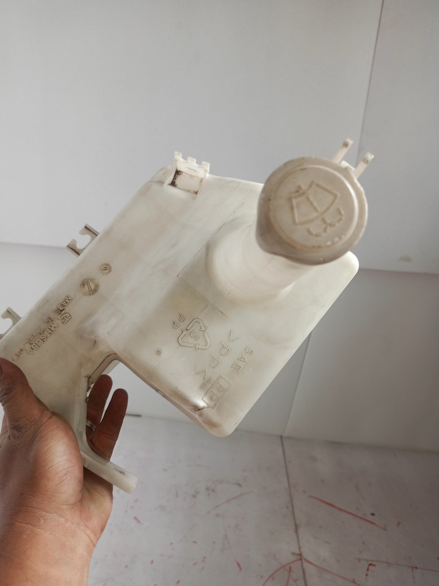 Washer Tank | Mitsubishi Mirage