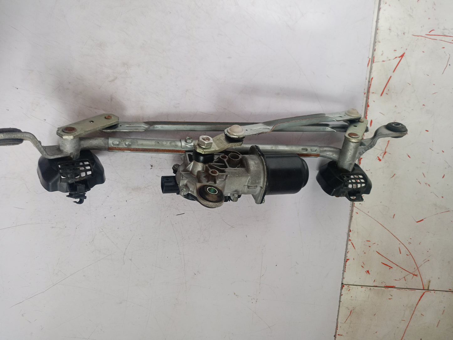 Wiper Linkage With Motor | Mitsubishi Mirage