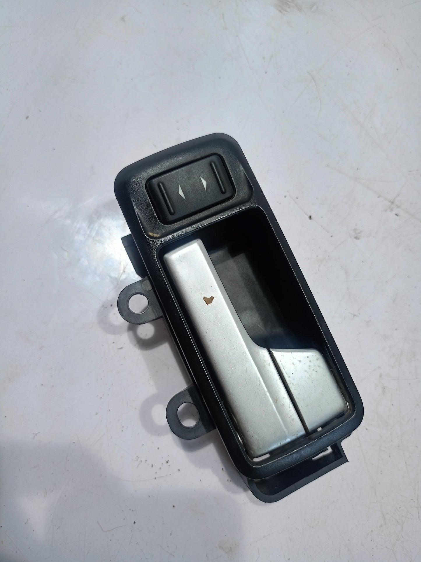Inner Door Handle | Chevrolet Cruze