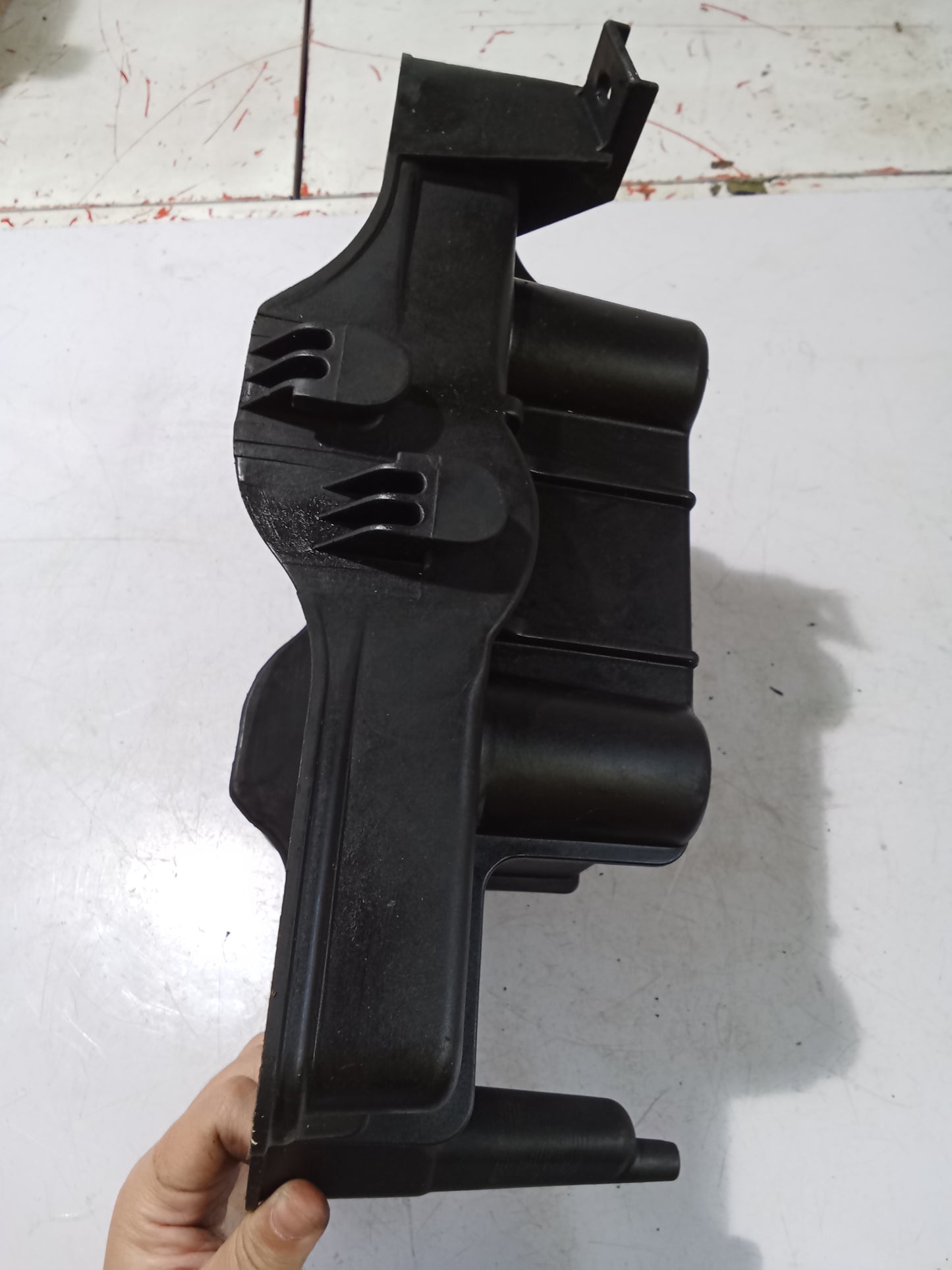 Battery Cover | Ford Escape 2.0