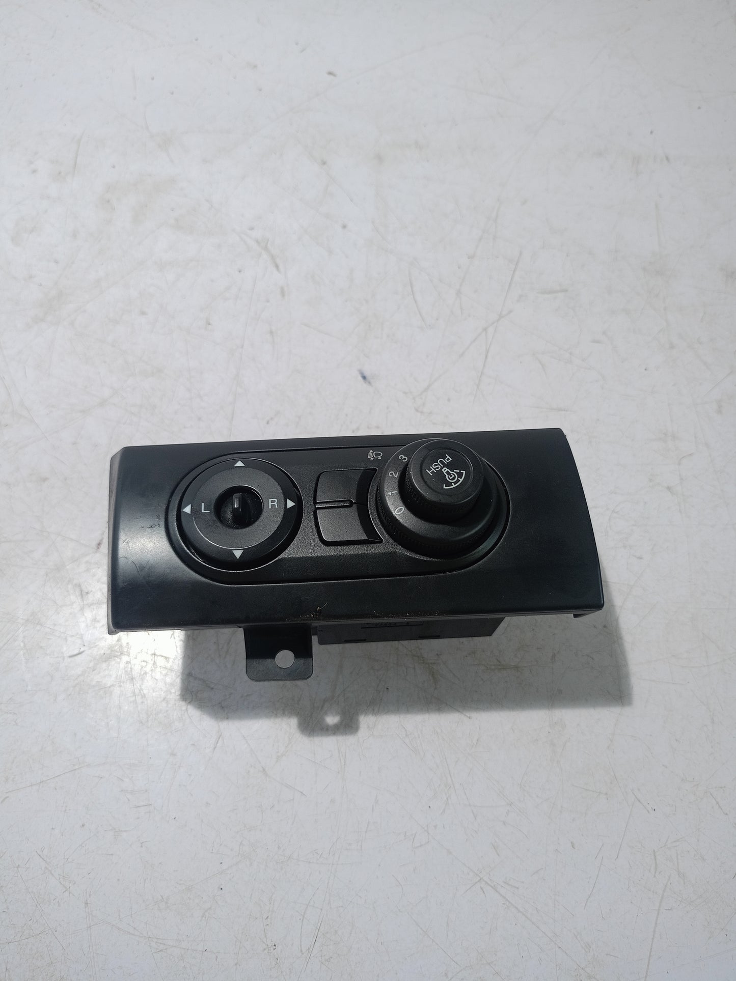 Mirror Switch | Chevrolet Captiva Gas