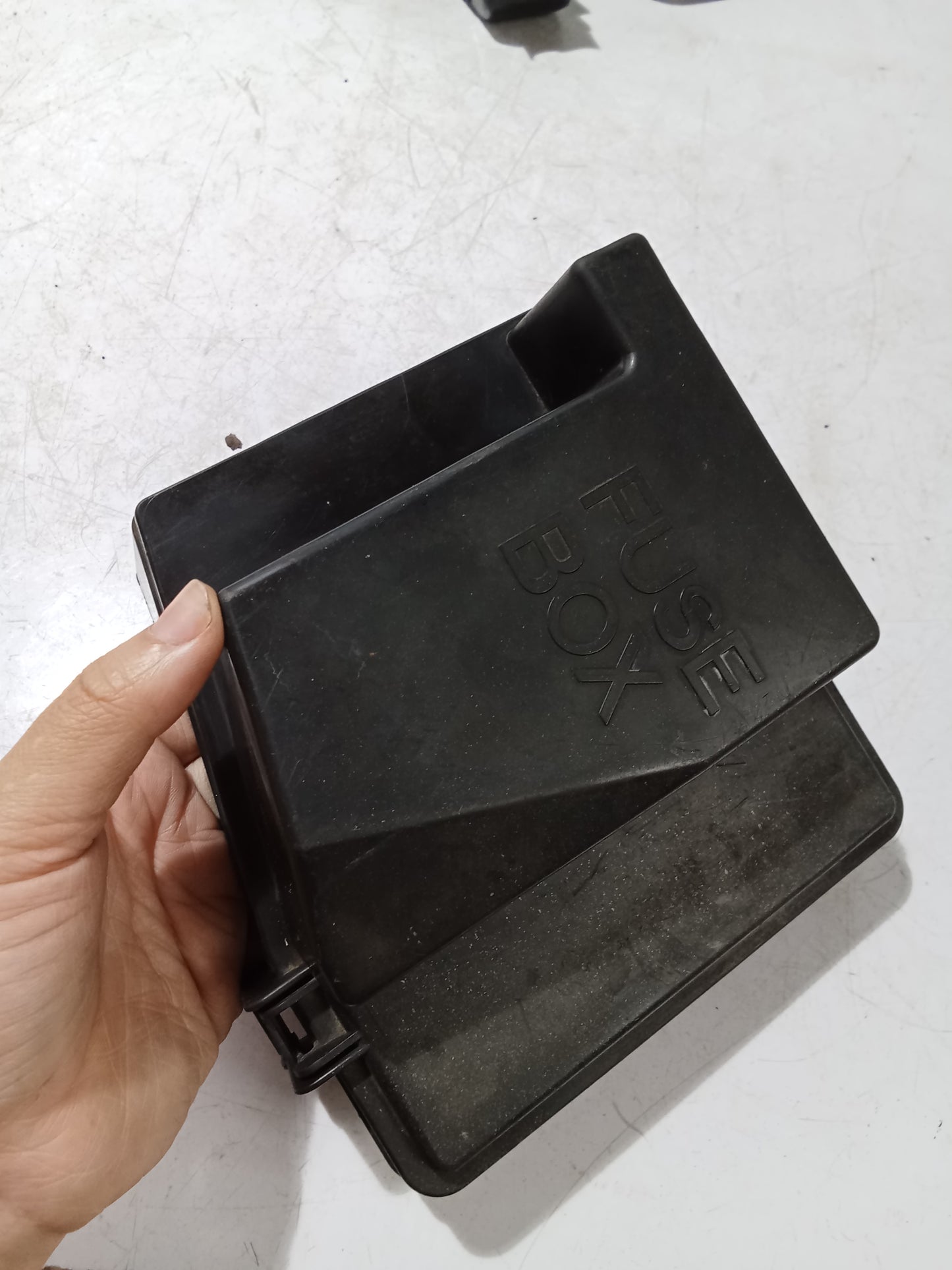 Fuse Box Cover | Ford Lynx