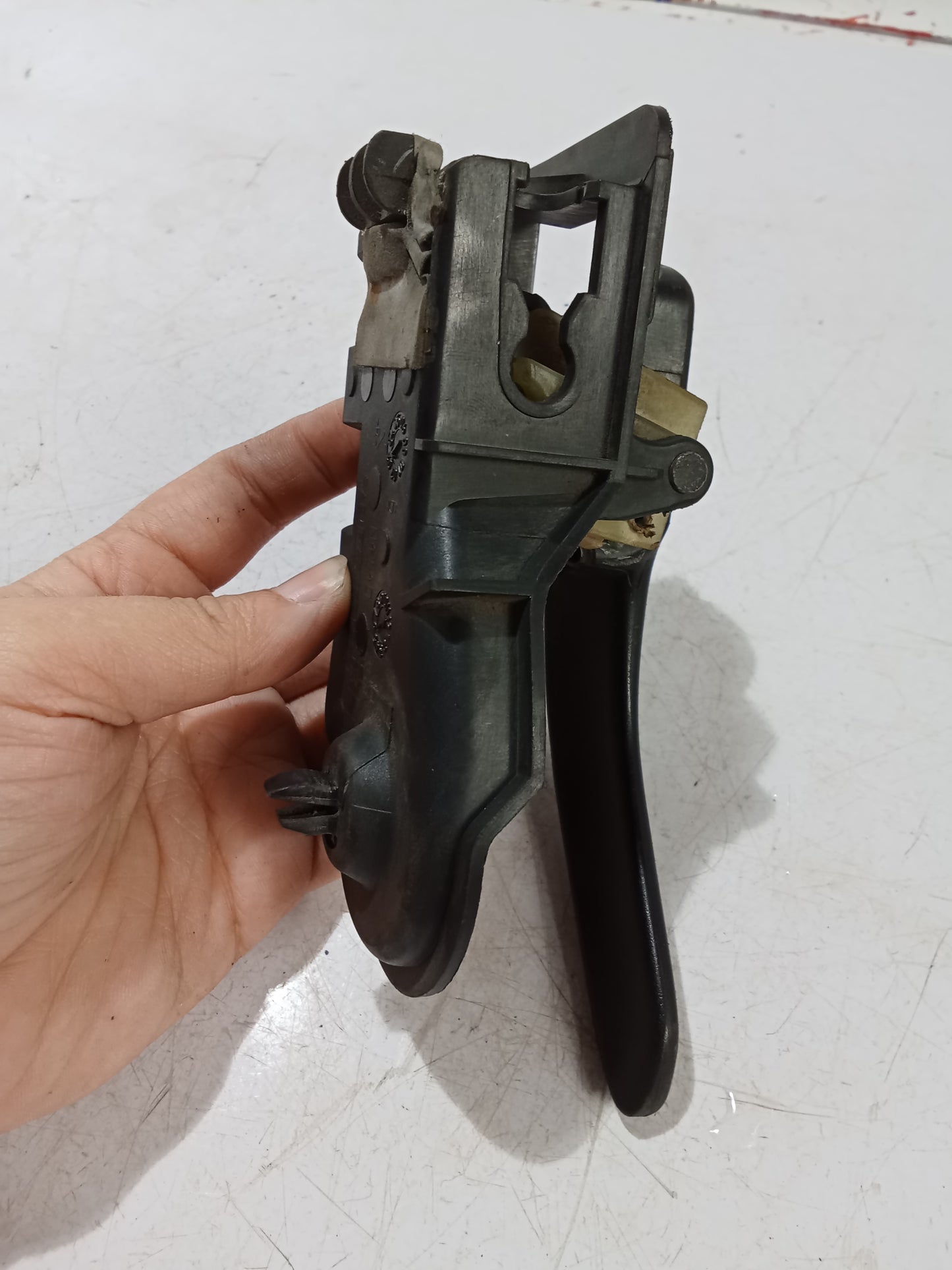 Inner Door Handle R/D/S | Ford Escape 2.3