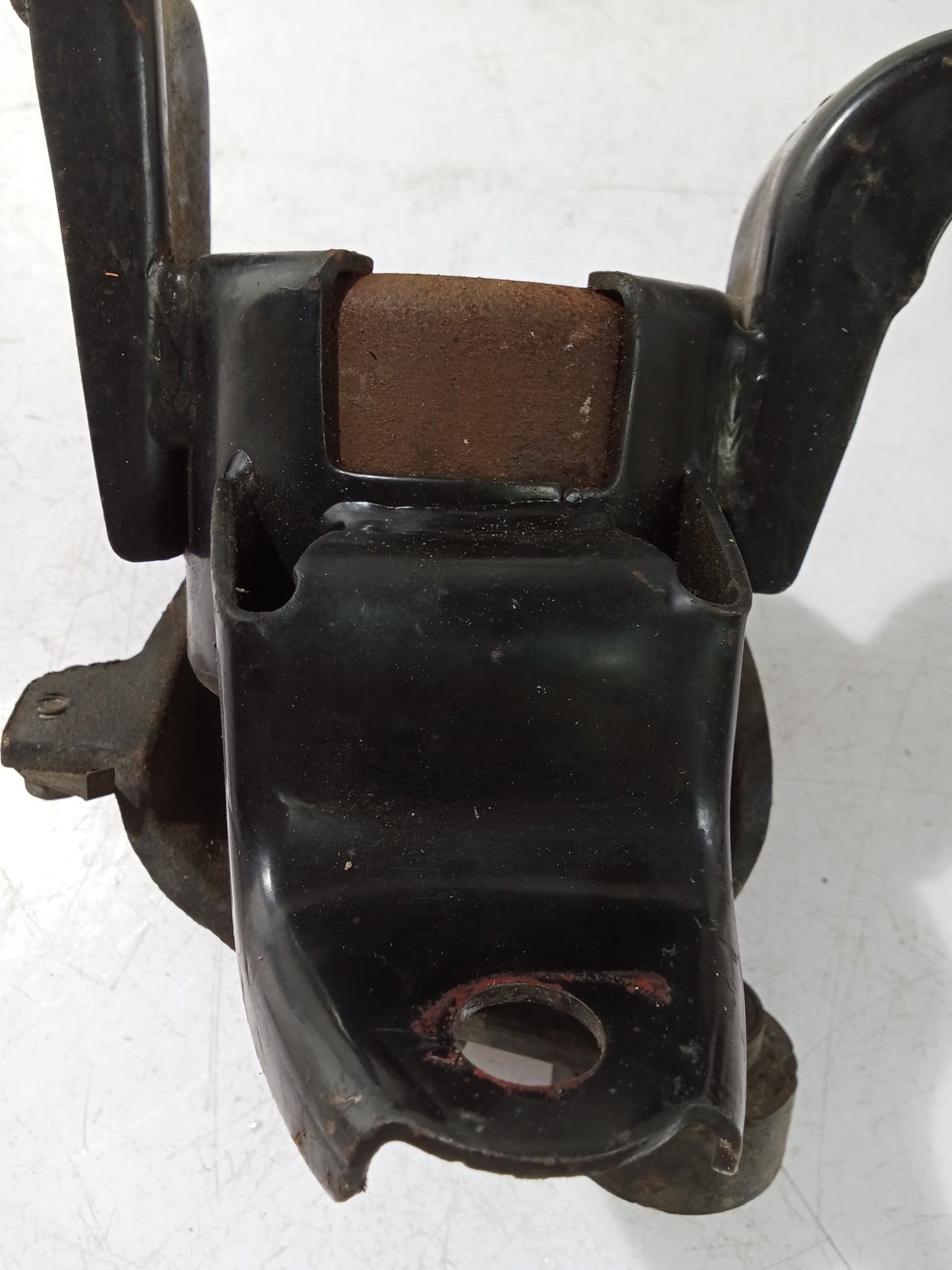 Engine Support | Ford Escape 2.3