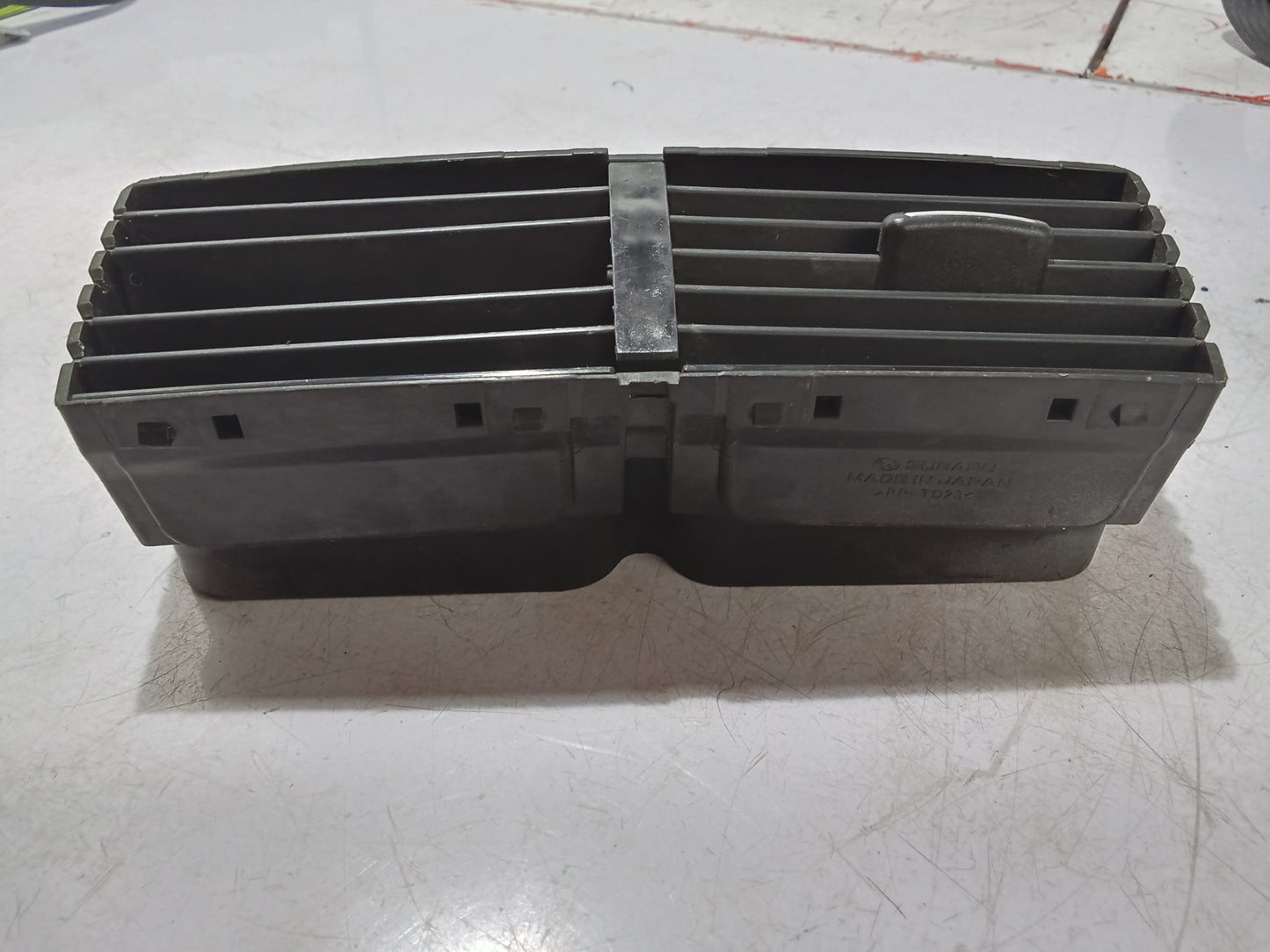 Center AC Vent | Subaru
