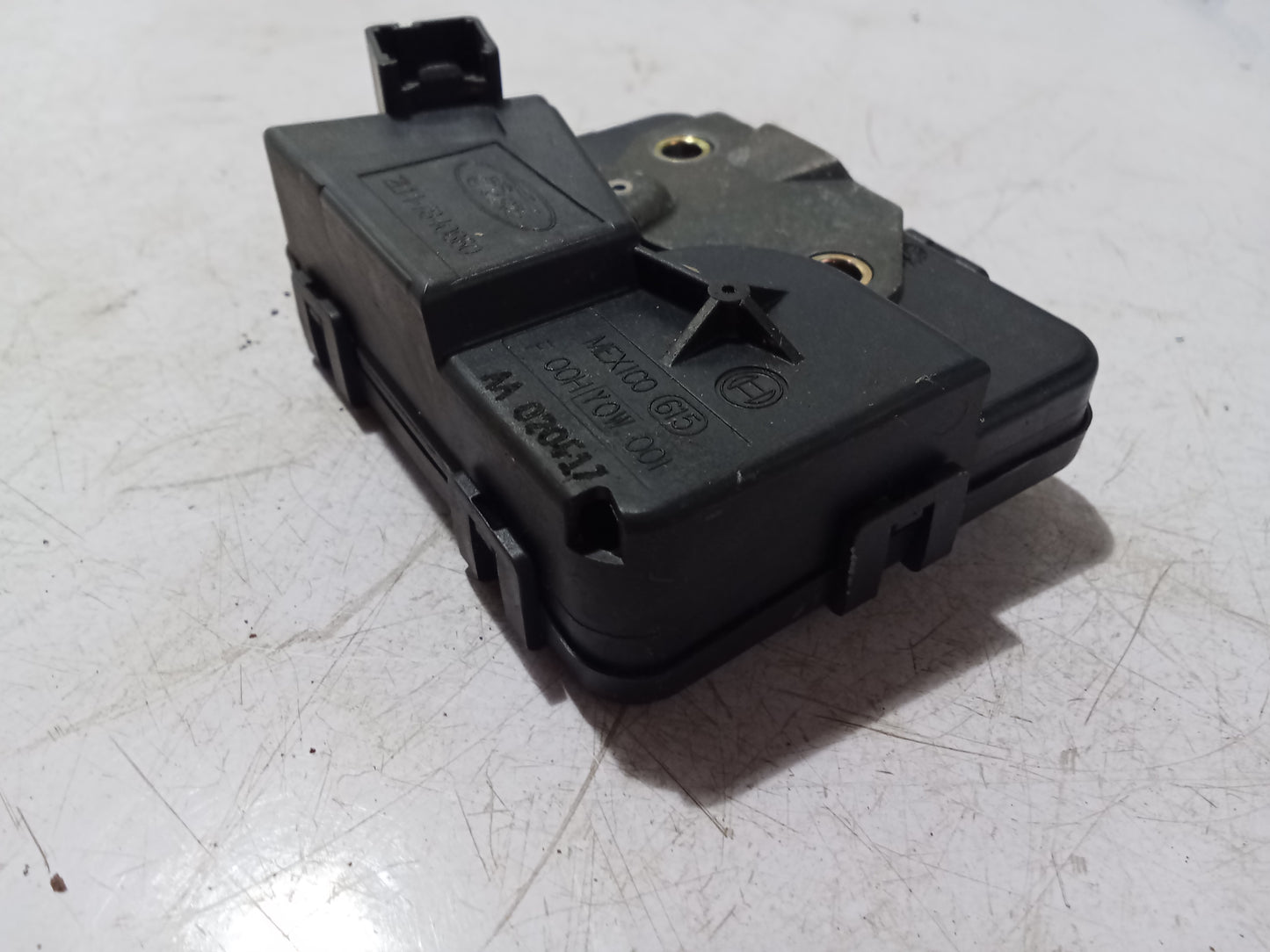 Window Latch Mechanism | Ford Expedition