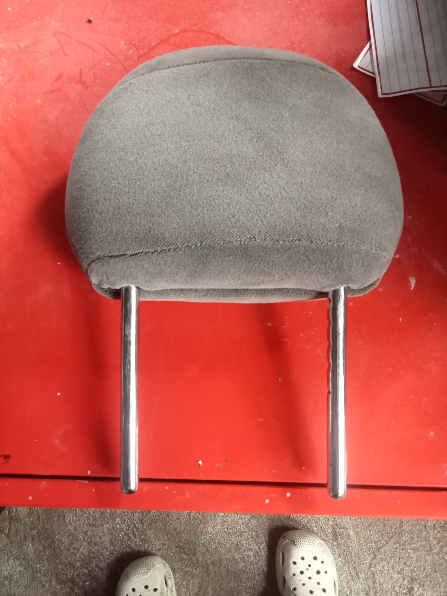 DRIVER SIDE FRONT HEAD REST | SPIN 2014