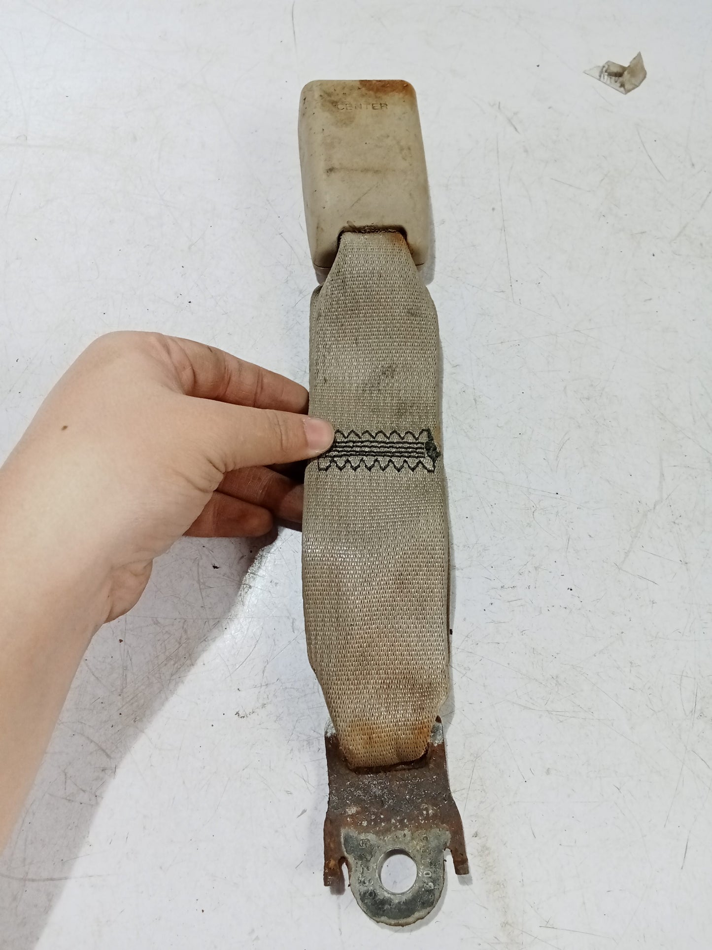 Seatbelt Catcher Center| Nissan Navara